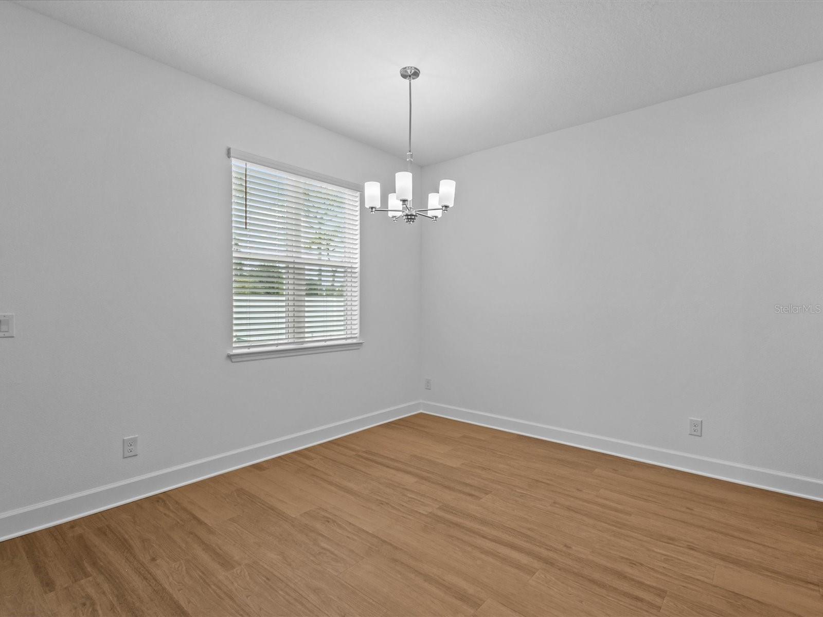 Image 24 of 32 For 8018 Colby Circle