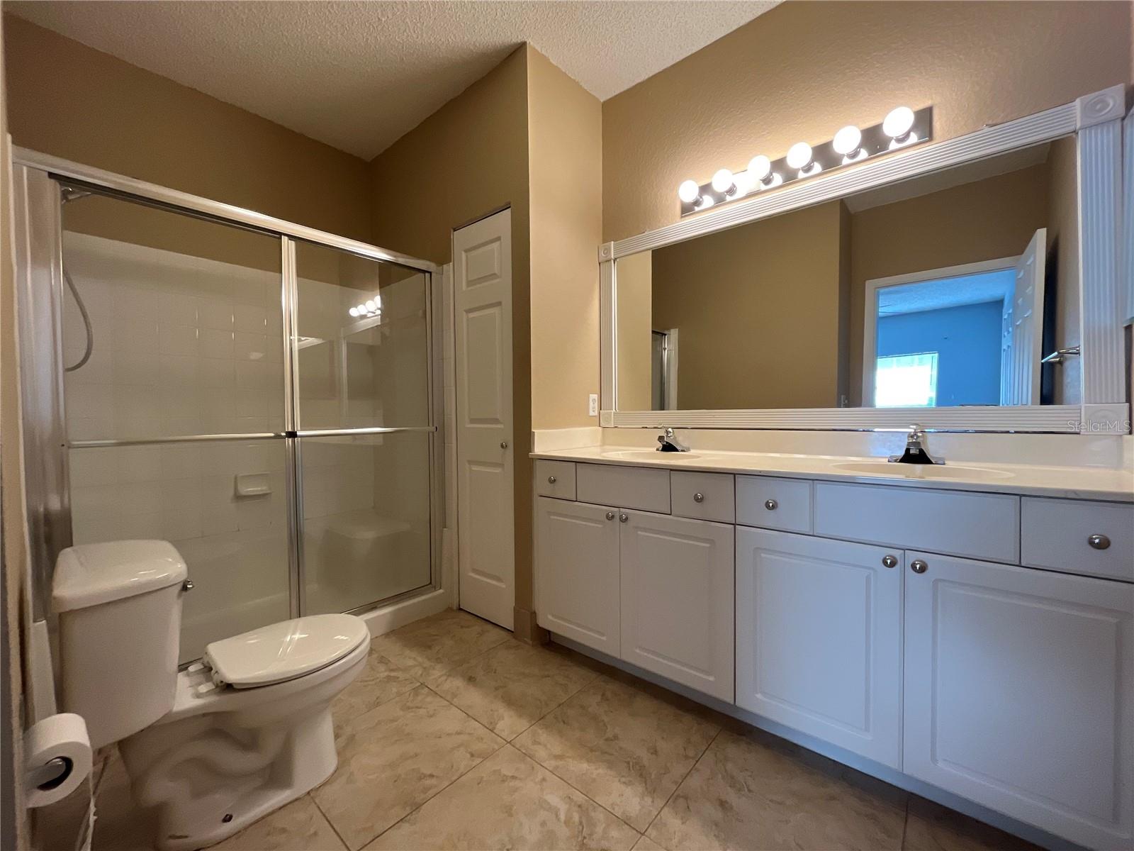 Image 10 of 12 For 225 Arbor Lakes Circle 225
