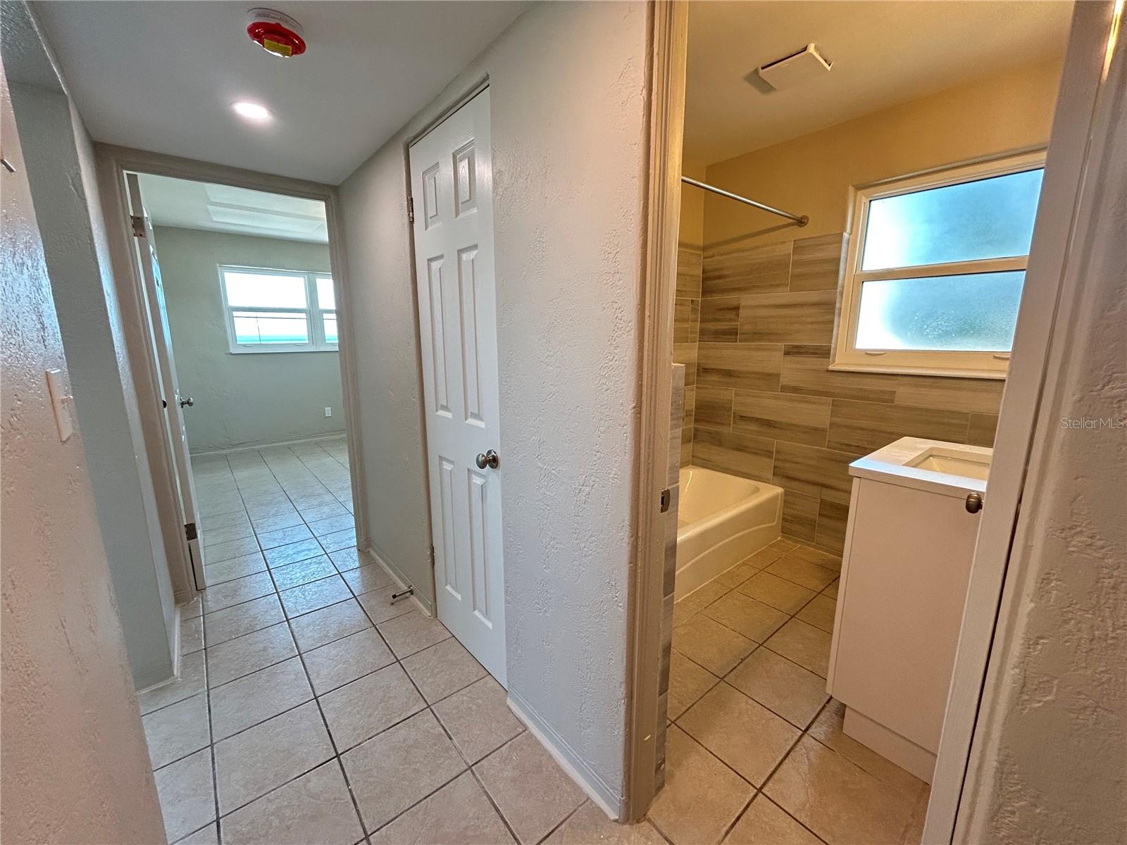 Image 14 of 19 For 1740 Ocean Shore Boulevard 201