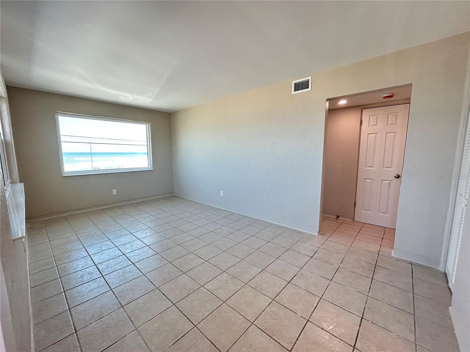 Image 4 of 19 For 1740 Ocean Shore Boulevard 201