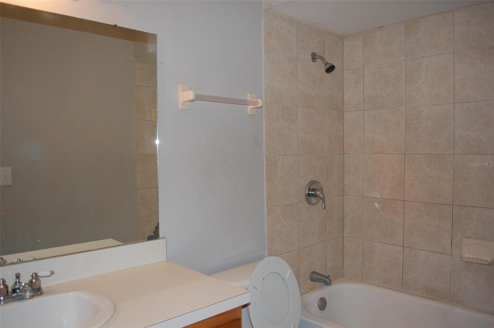 Image 14 of 17 For 2887 Bermuda Avenue