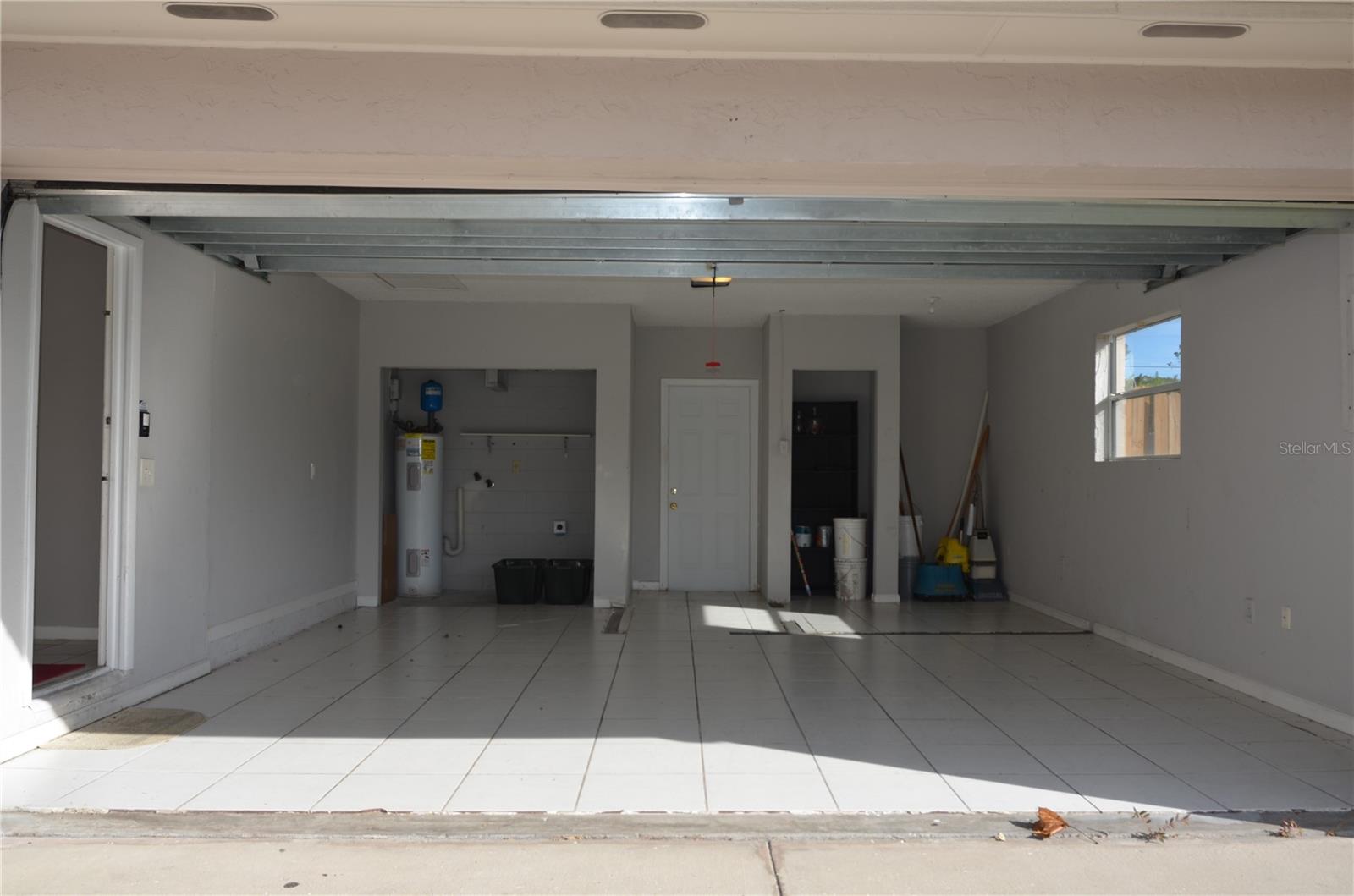 Image 16 of 17 For 2887 Bermuda Avenue