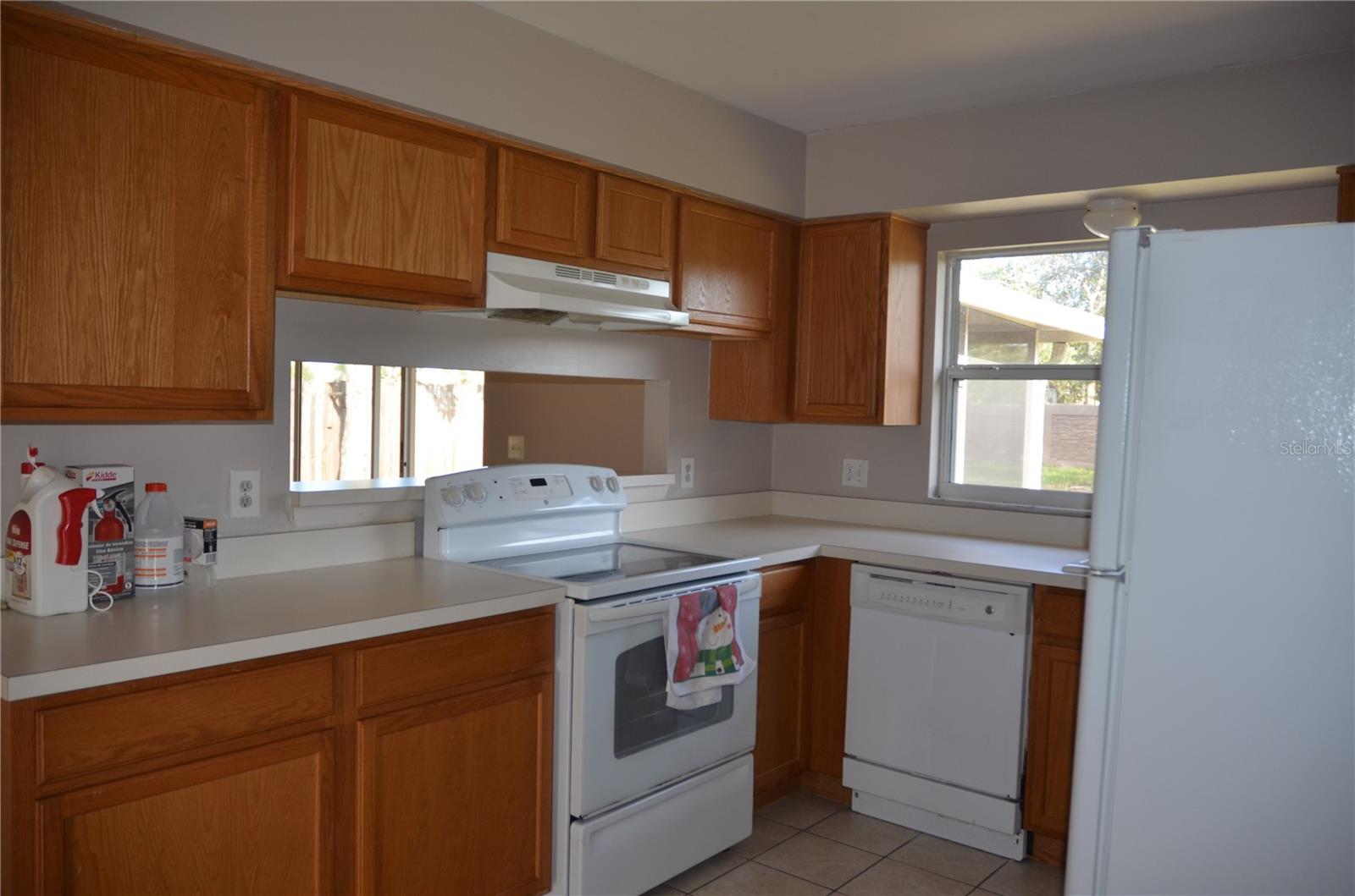 Image 4 of 17 For 2887 Bermuda Avenue