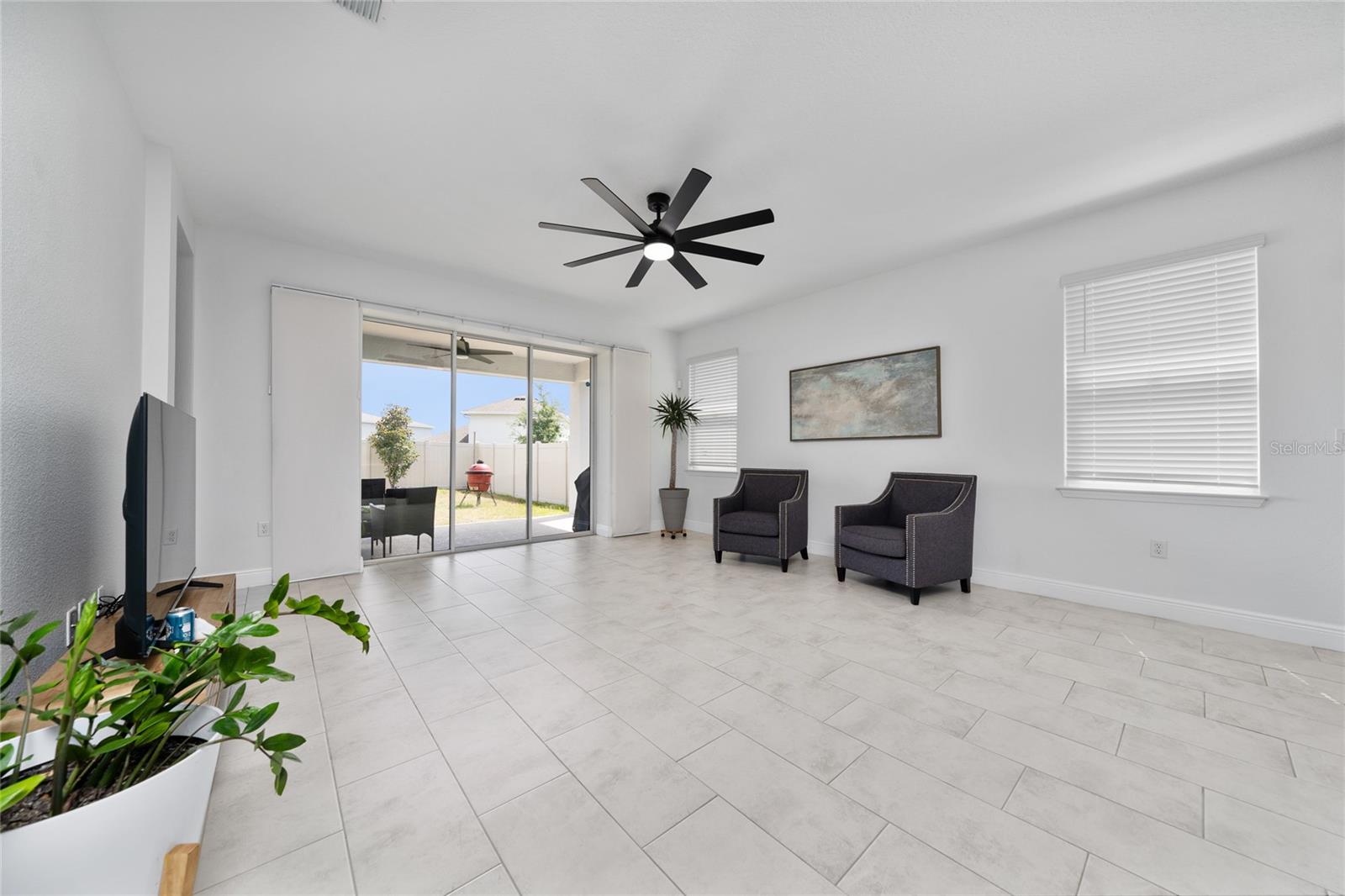 Image 15 of 36 For 2591 Seagirt Way
