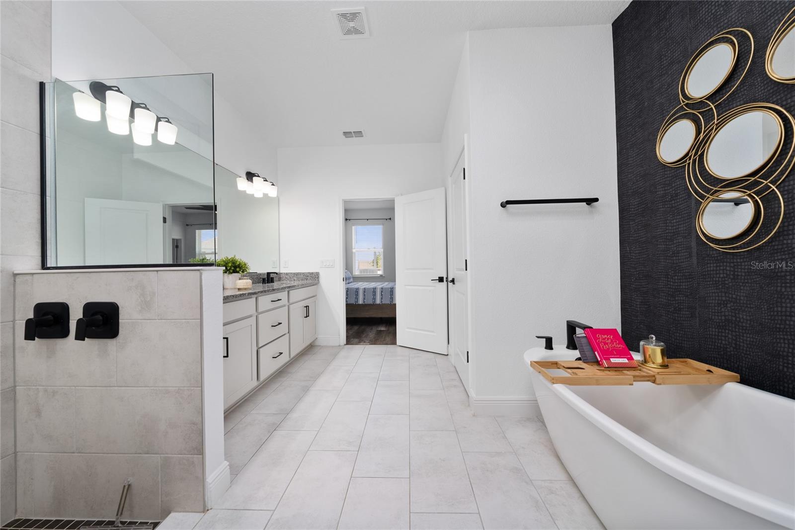 Image 18 of 36 For 2591 Seagirt Way