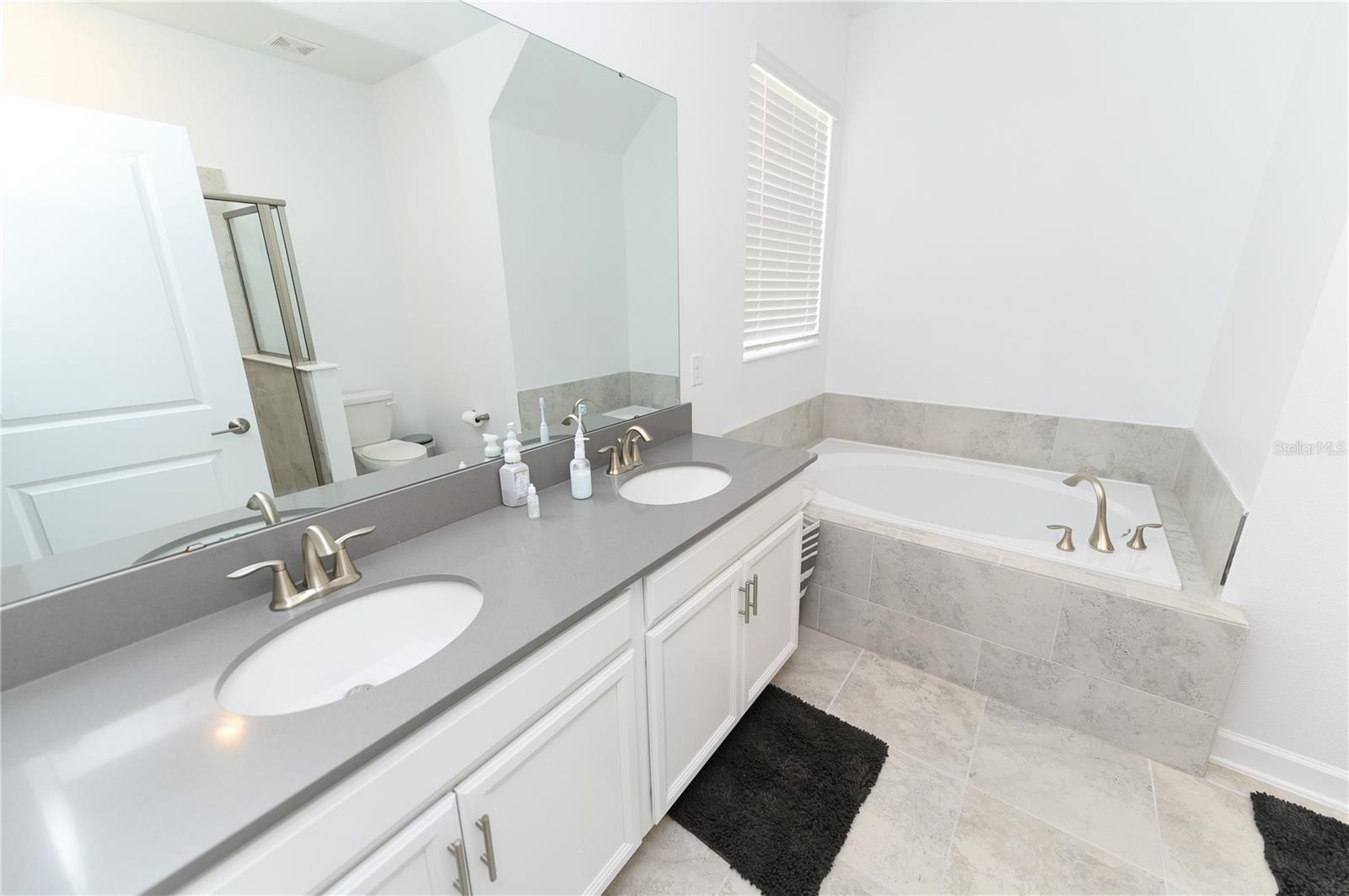 Image 7 of 16 For 3027 Addison Boulevard