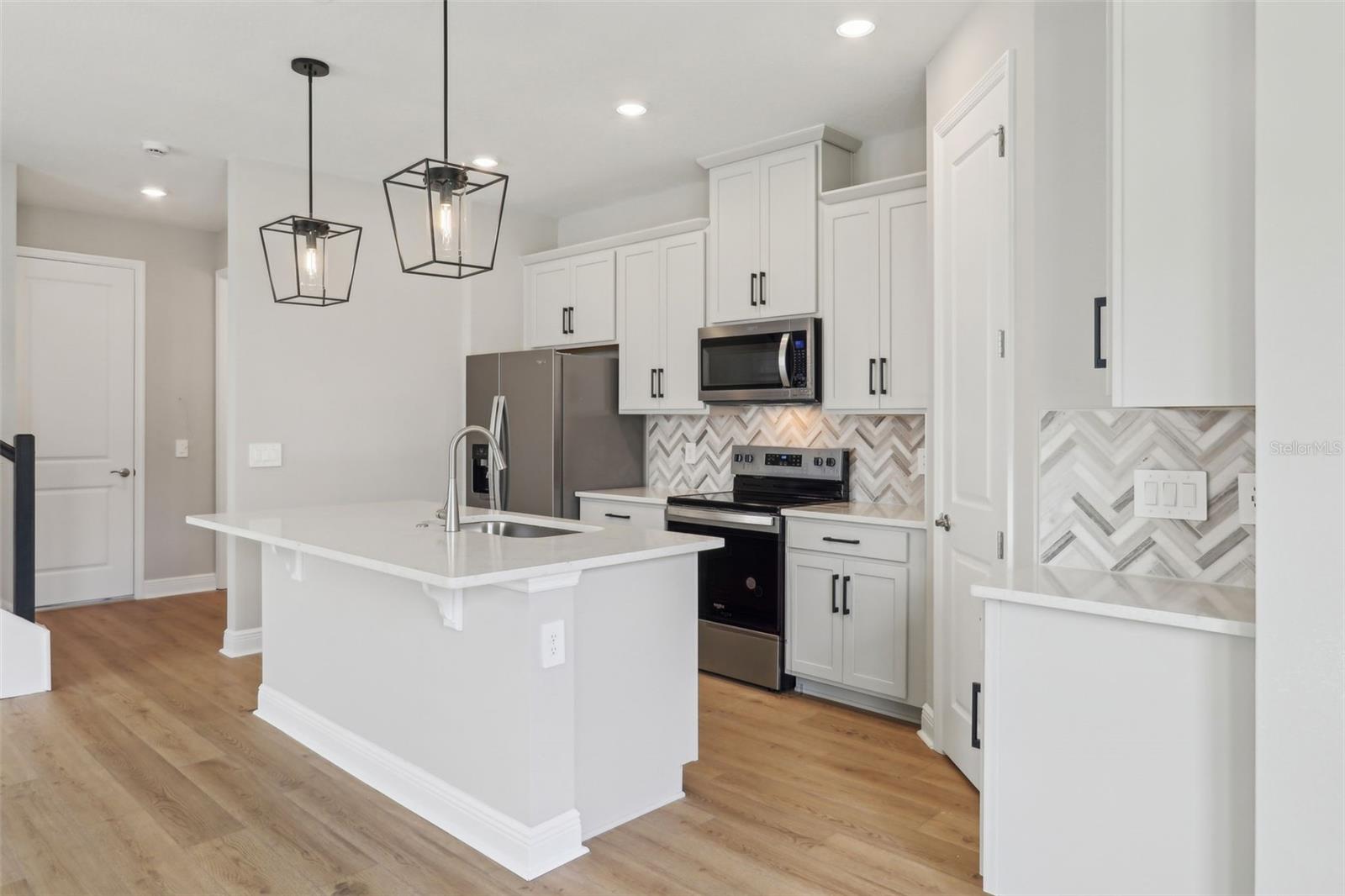 Image 11 of 30 For 16460 Silver Brook Way