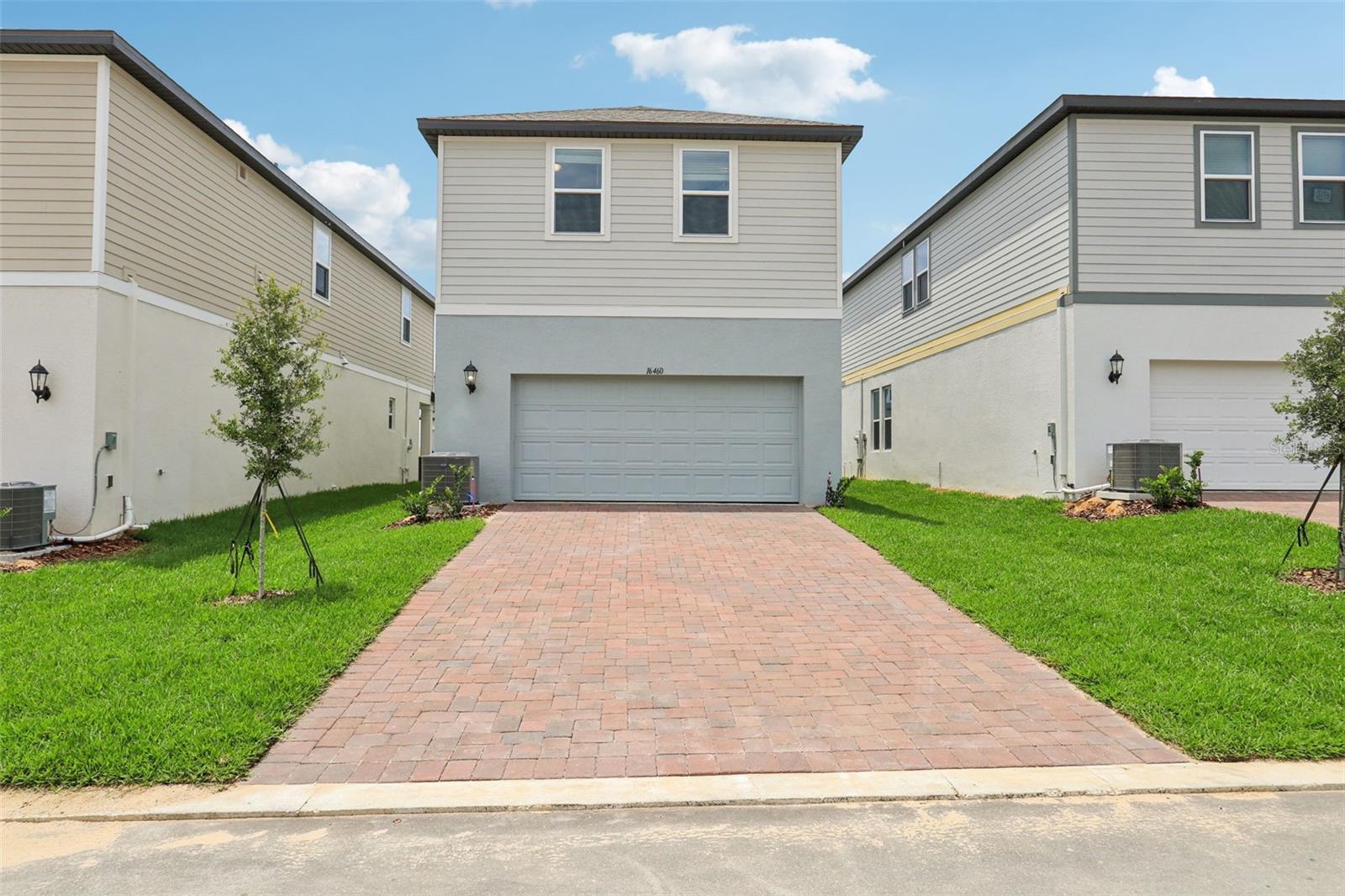 Image 29 of 30 For 16460 Silver Brook Way