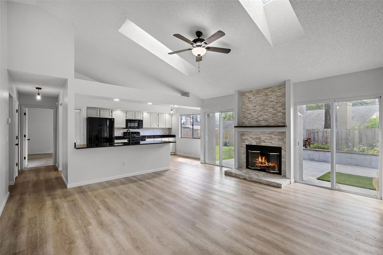 Image 13 of 60 For 717 Pine Terrace
