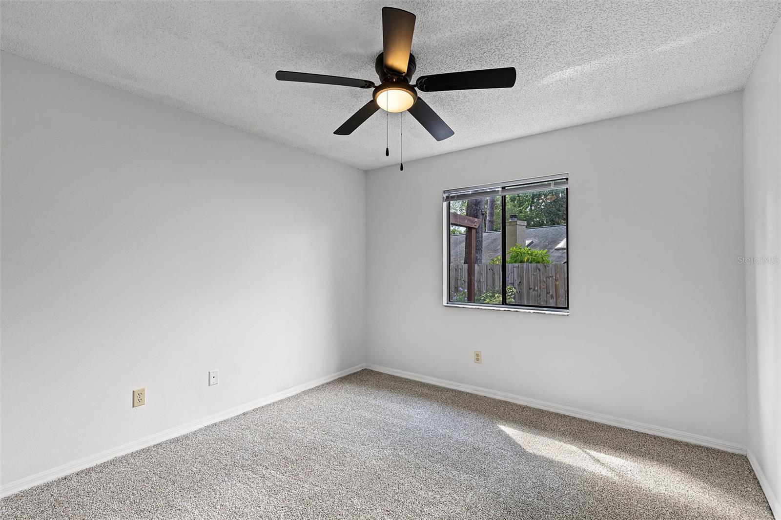 Image 17 of 60 For 717 Pine Terrace