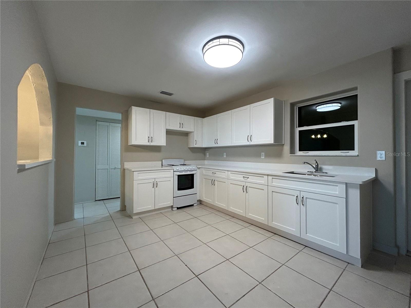 Image 4 of 20 For 1740 Ocean Shore Boulevard 204
