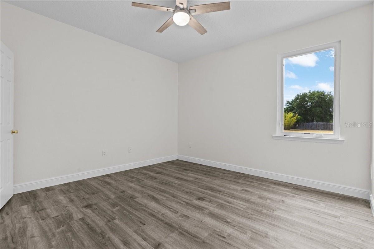 Image 24 of 43 For 19204 Paddock Street