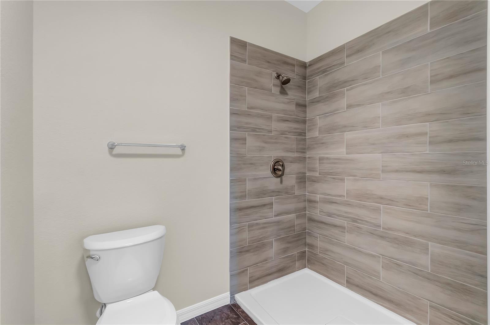 Image 13 of 23 For 31836 Sybil Avenue