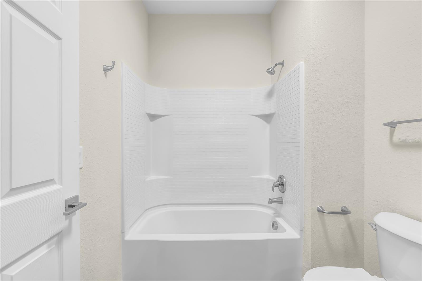 Image 16 of 23 For 31836 Sybil Avenue