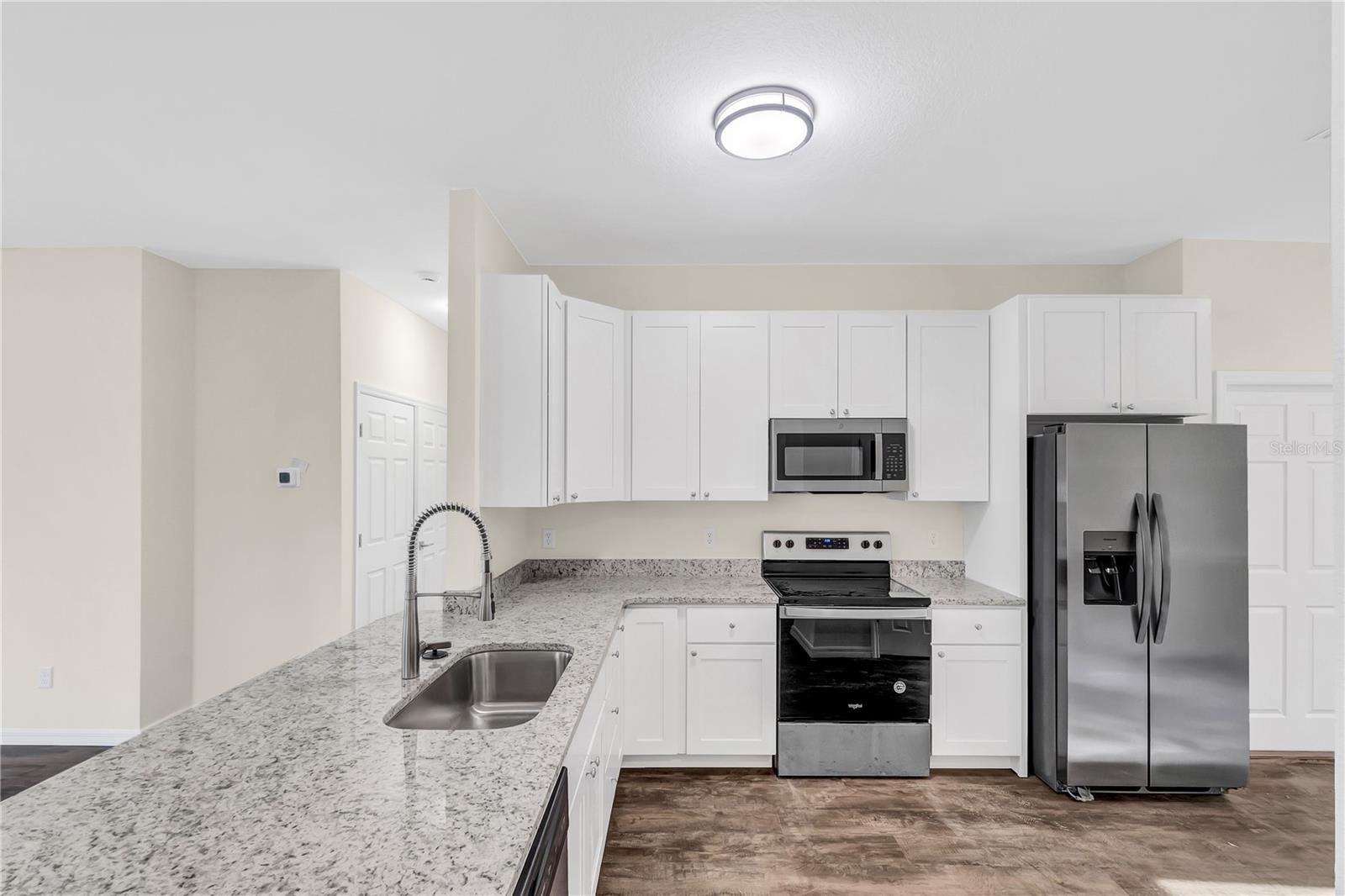 Image 6 of 23 For 31836 Sybil Avenue