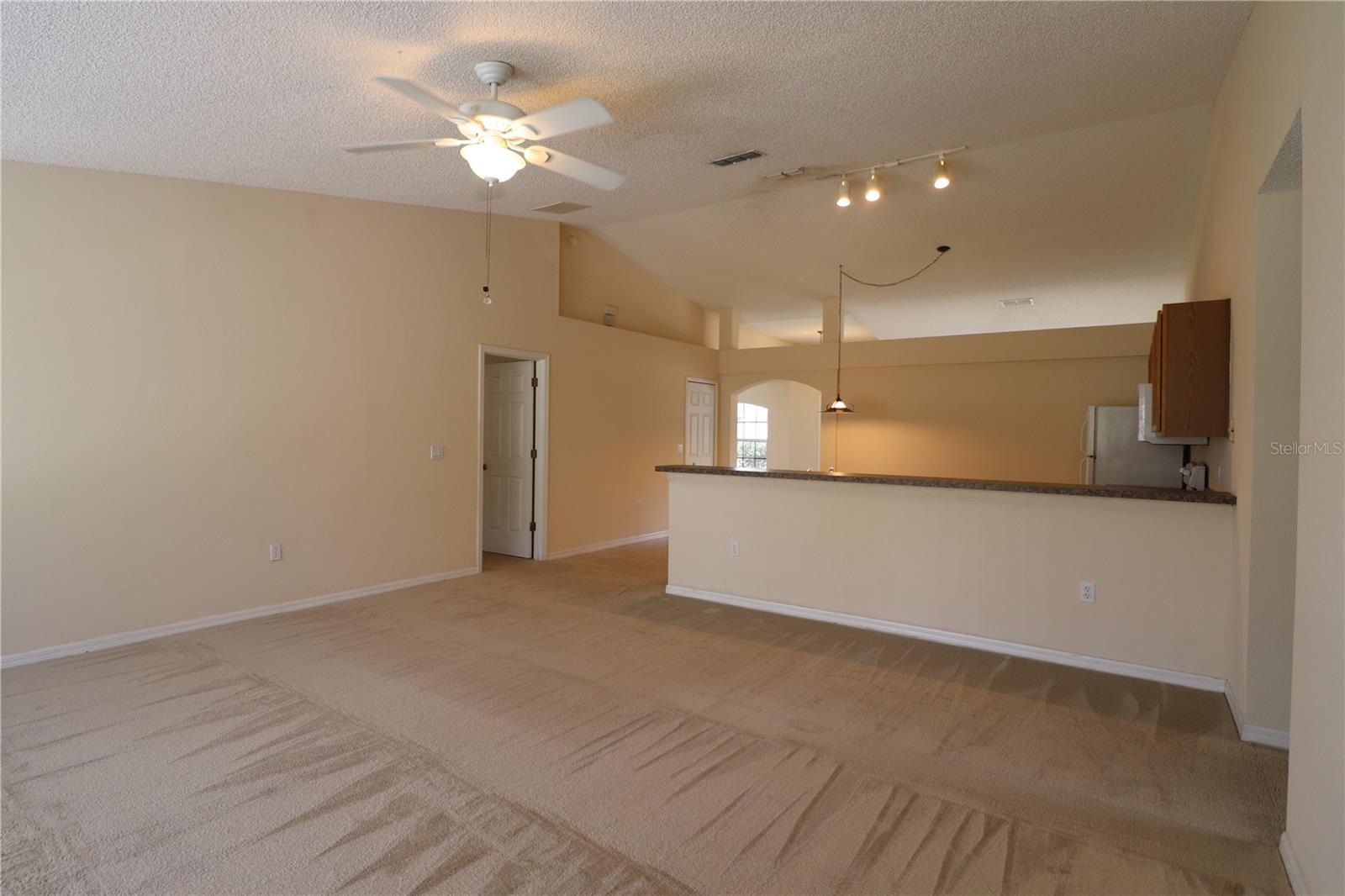 Image 6 of 7 For 1386 Fallwood Drive