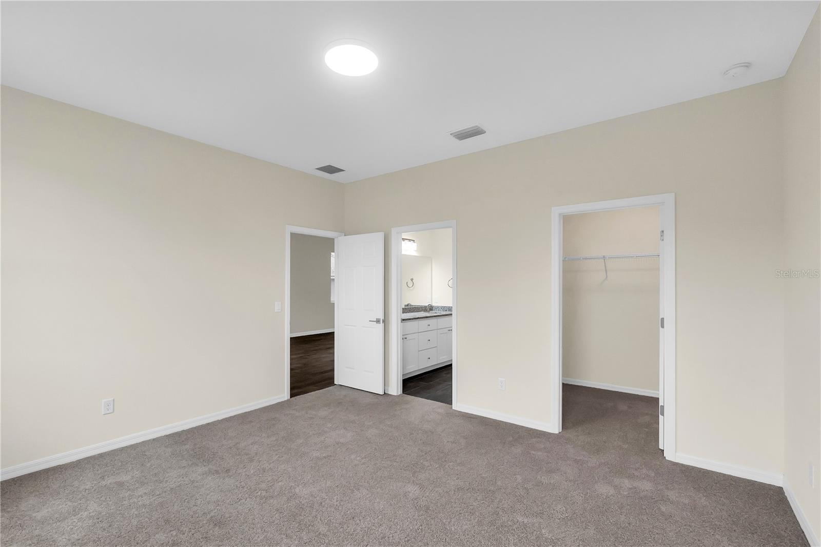 Image 11 of 24 For 31830 Sybil Avenue