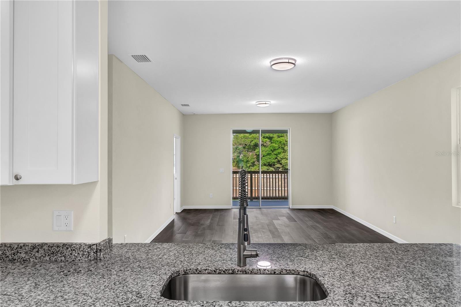 Image 19 of 24 For 31830 Sybil Avenue