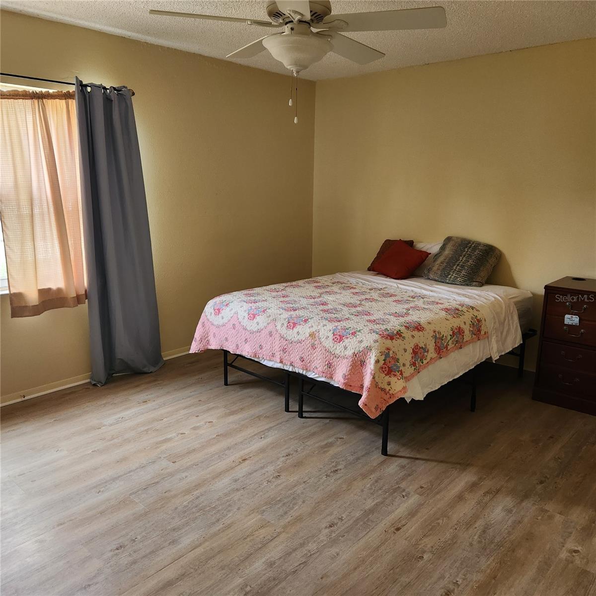 Image 8 of 12 For 434 Windmeadows Street 434