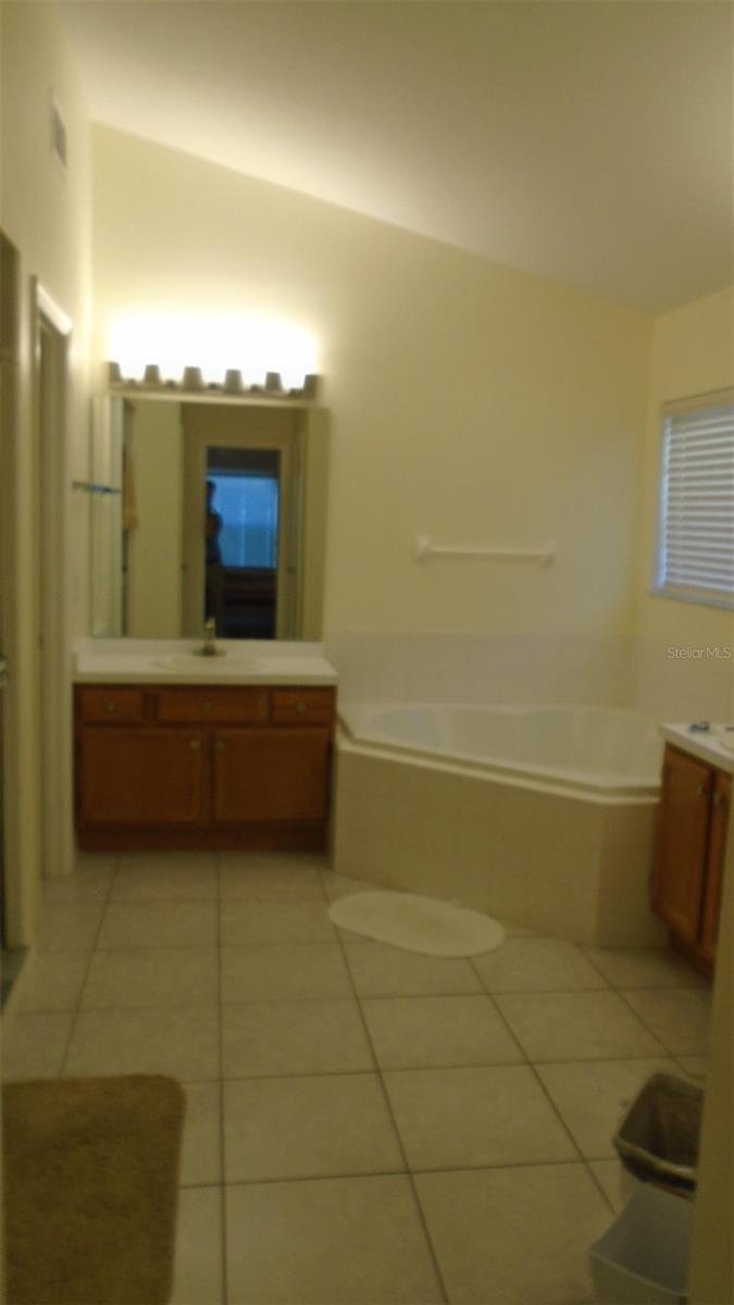 Image 8 of 11 For 958 Islander Avenue