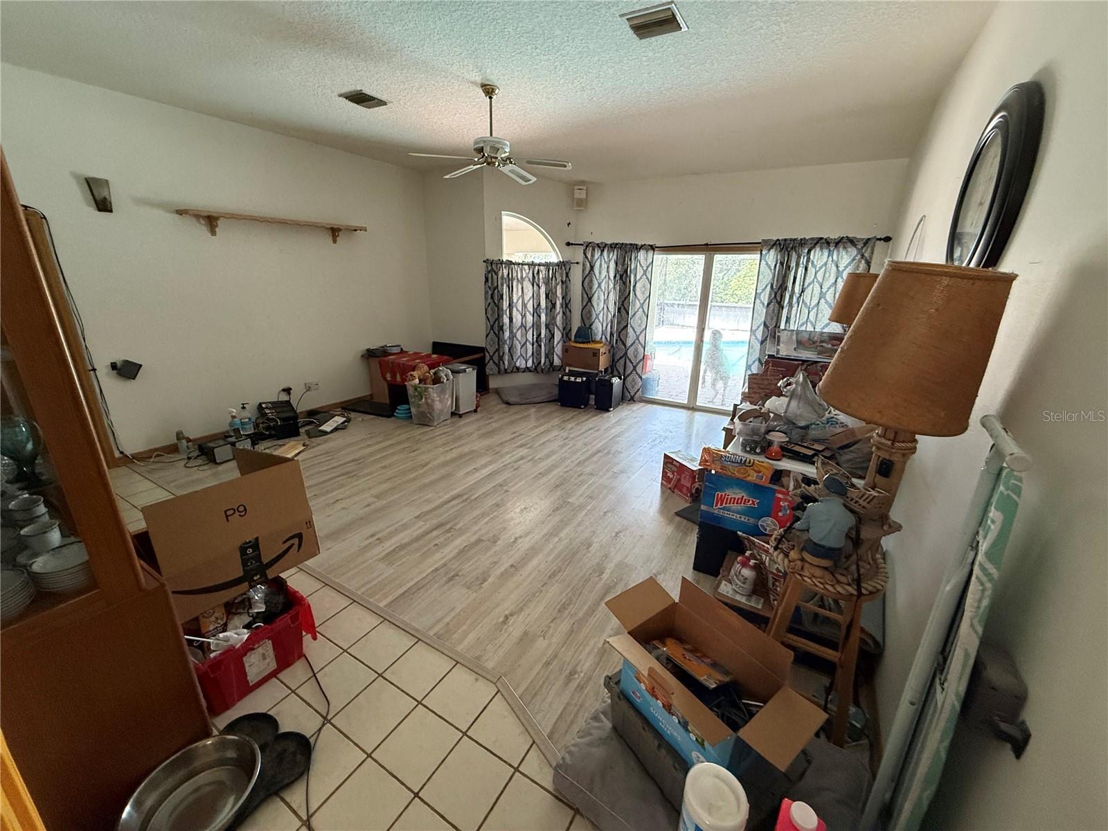 Image 3 of 61 For 2120 Lakebreeze Way