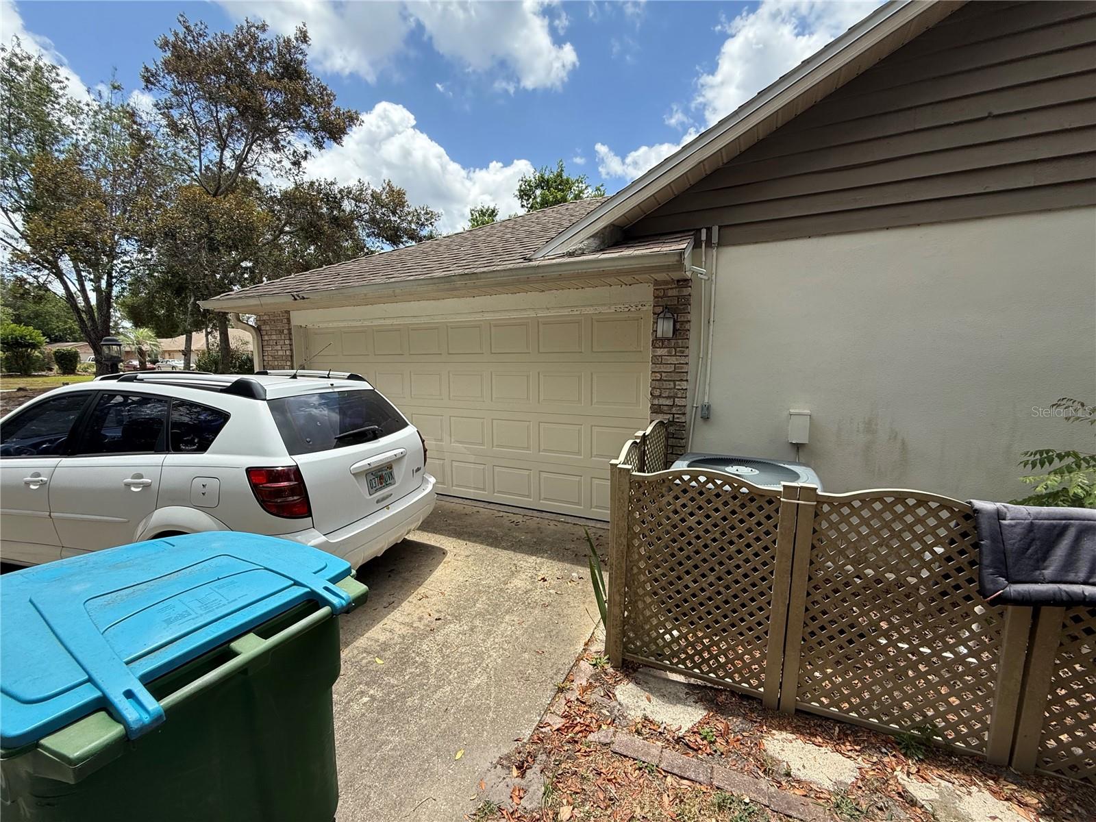 Image 47 of 61 For 2120 Lakebreeze Way