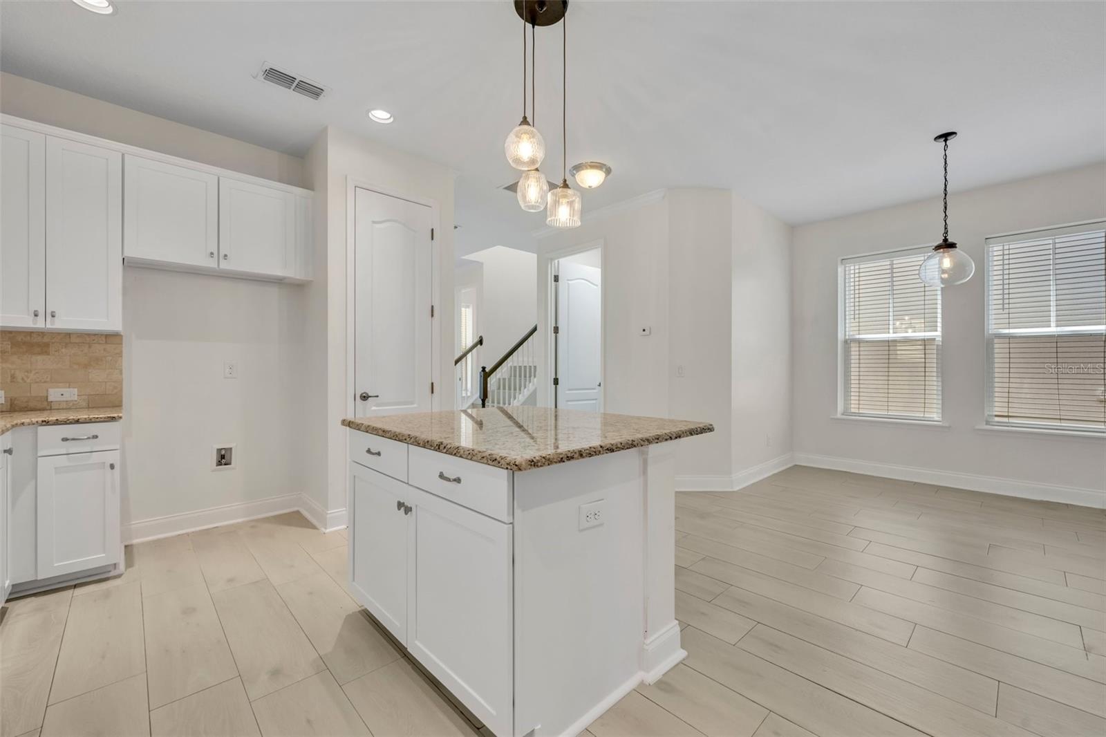 Image 18 of 52 For 13913 Hahn Lane