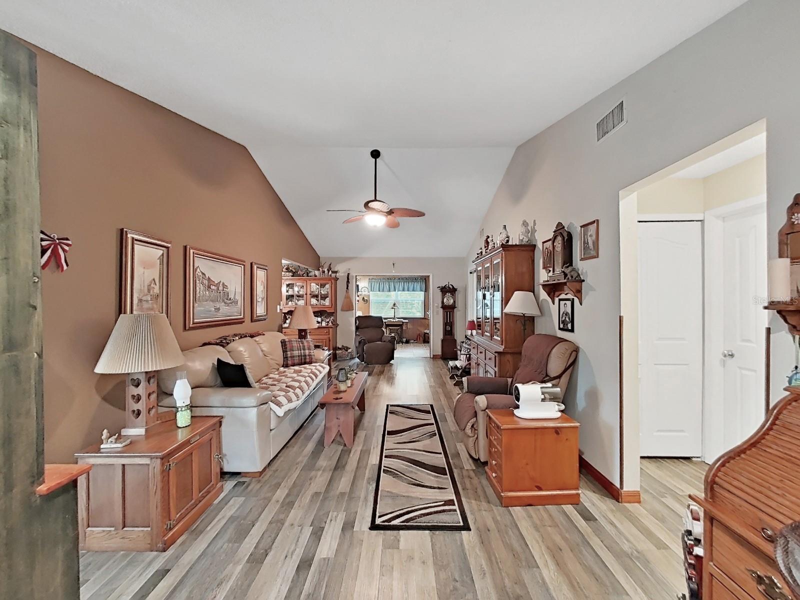 Image 24 of 55 For 12519 Knollbrook Lane