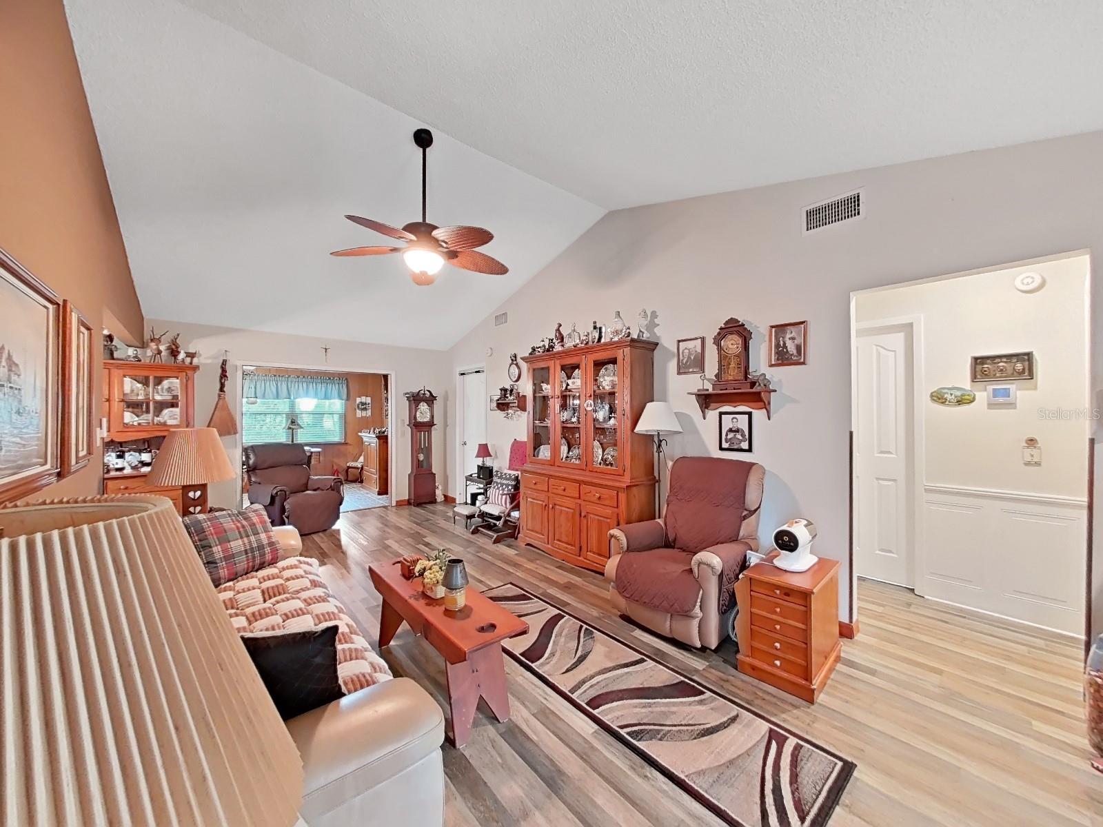 Image 26 of 55 For 12519 Knollbrook Lane