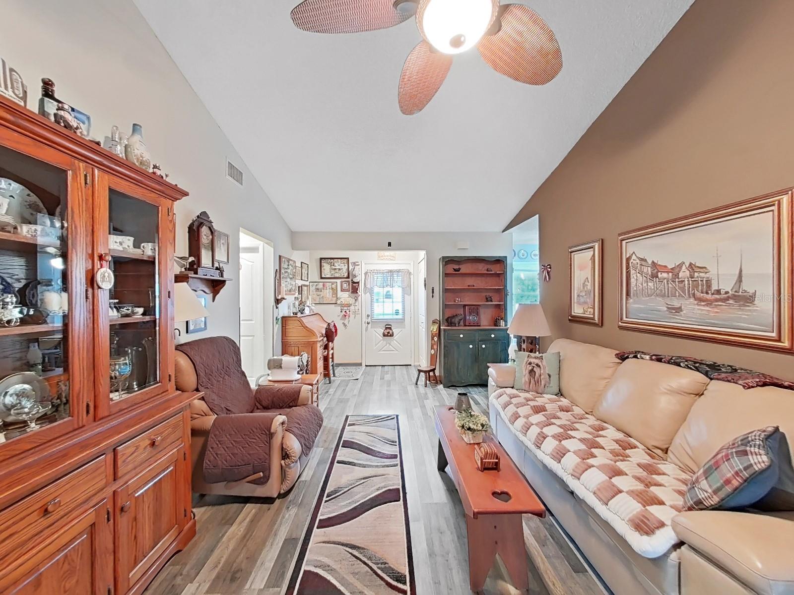 Image 28 of 55 For 12519 Knollbrook Lane