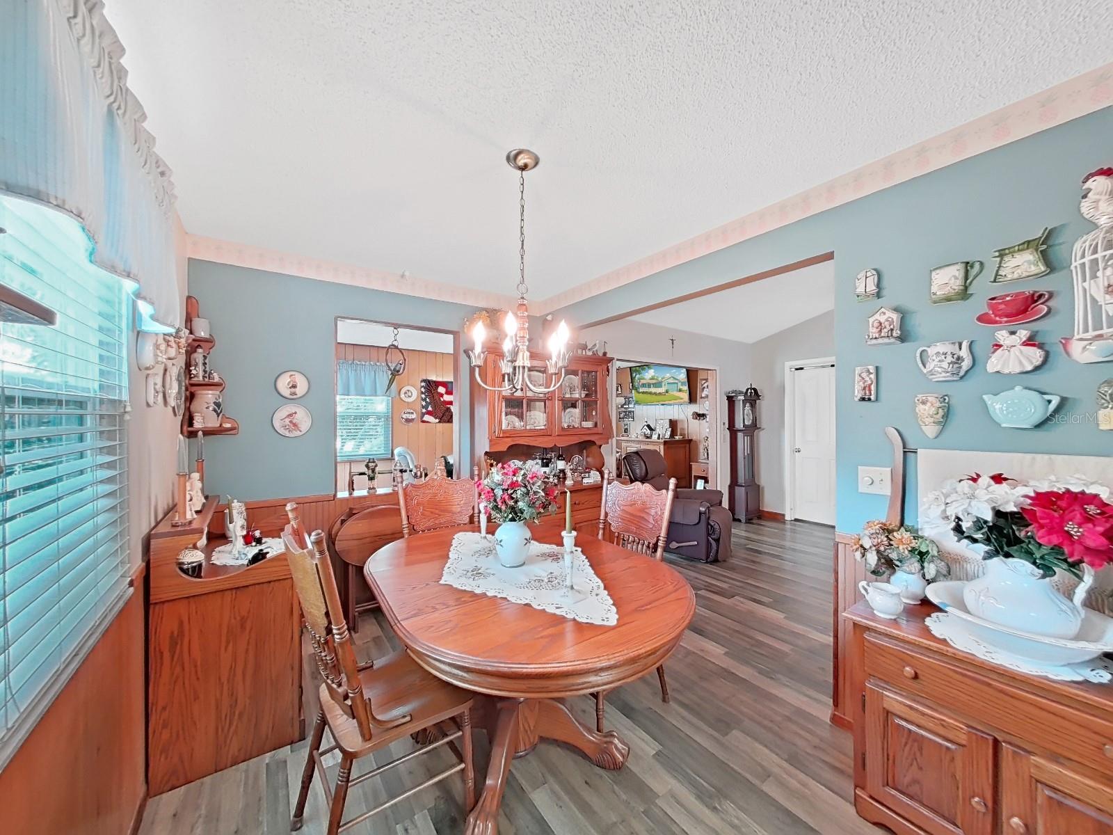 Image 32 of 55 For 12519 Knollbrook Lane