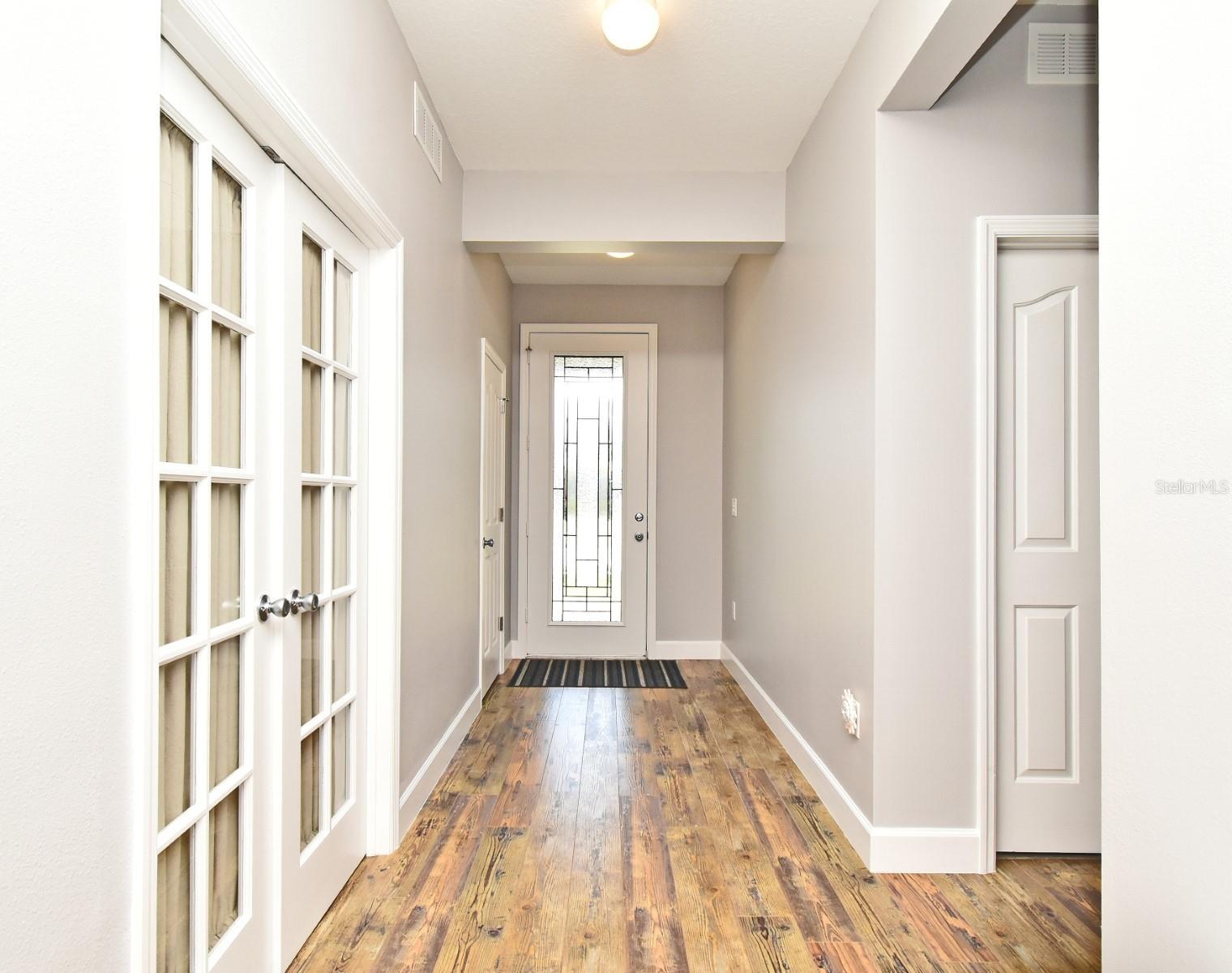 Image 4 of 48 For 9732 Royal Vista Avenue