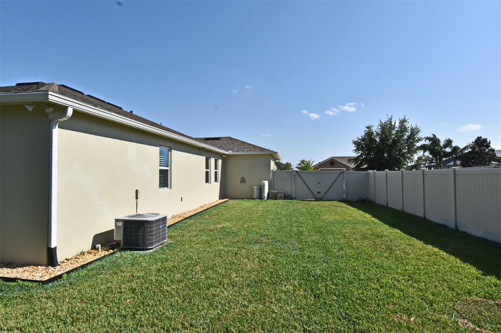 Image 40 of 48 For 9732 Royal Vista Avenue