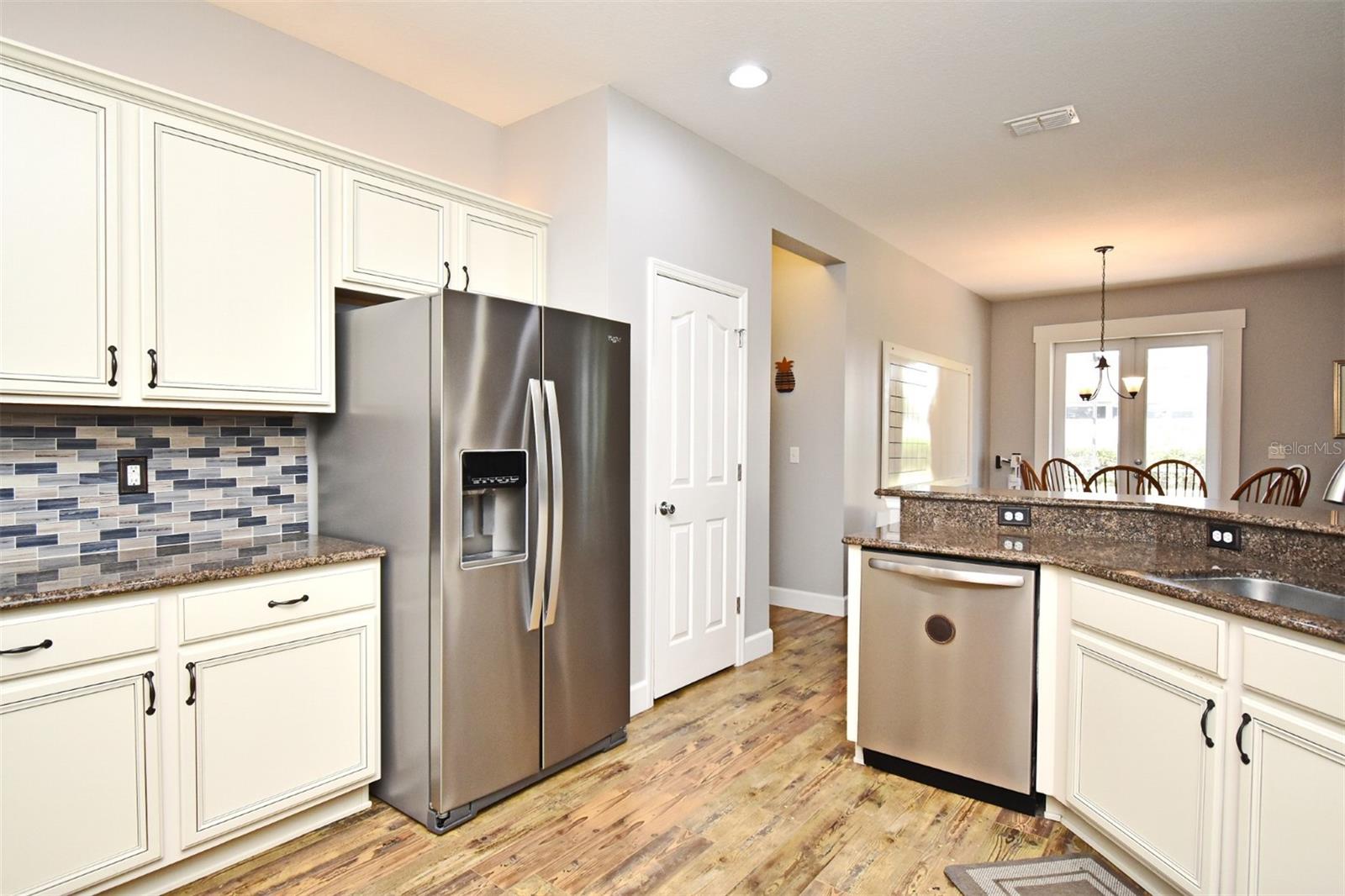 Image 7 of 48 For 9732 Royal Vista Avenue
