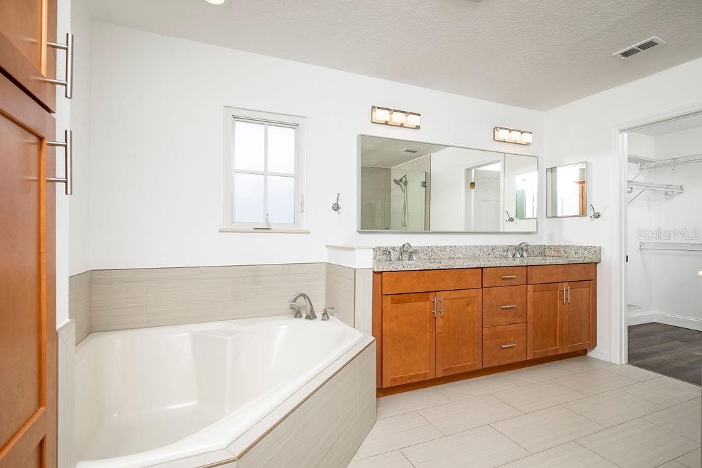 Image 13 of 21 For 5318 Penway Drive