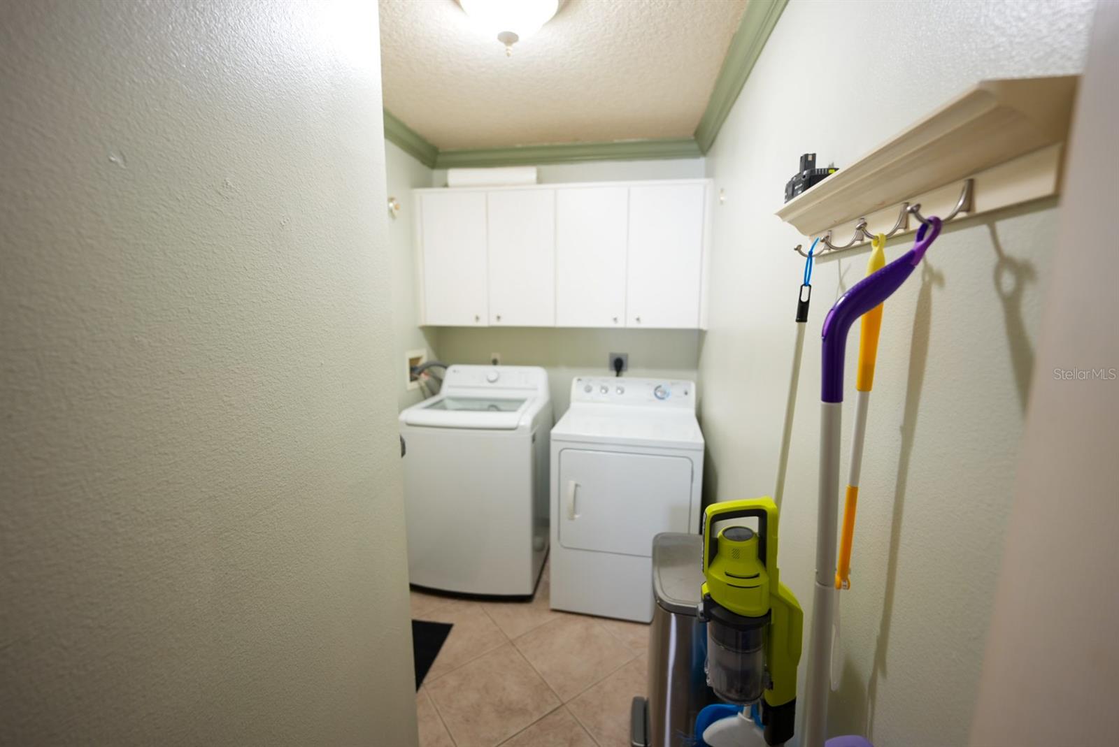 Image 11 of 24 For 10255 Cody Lane