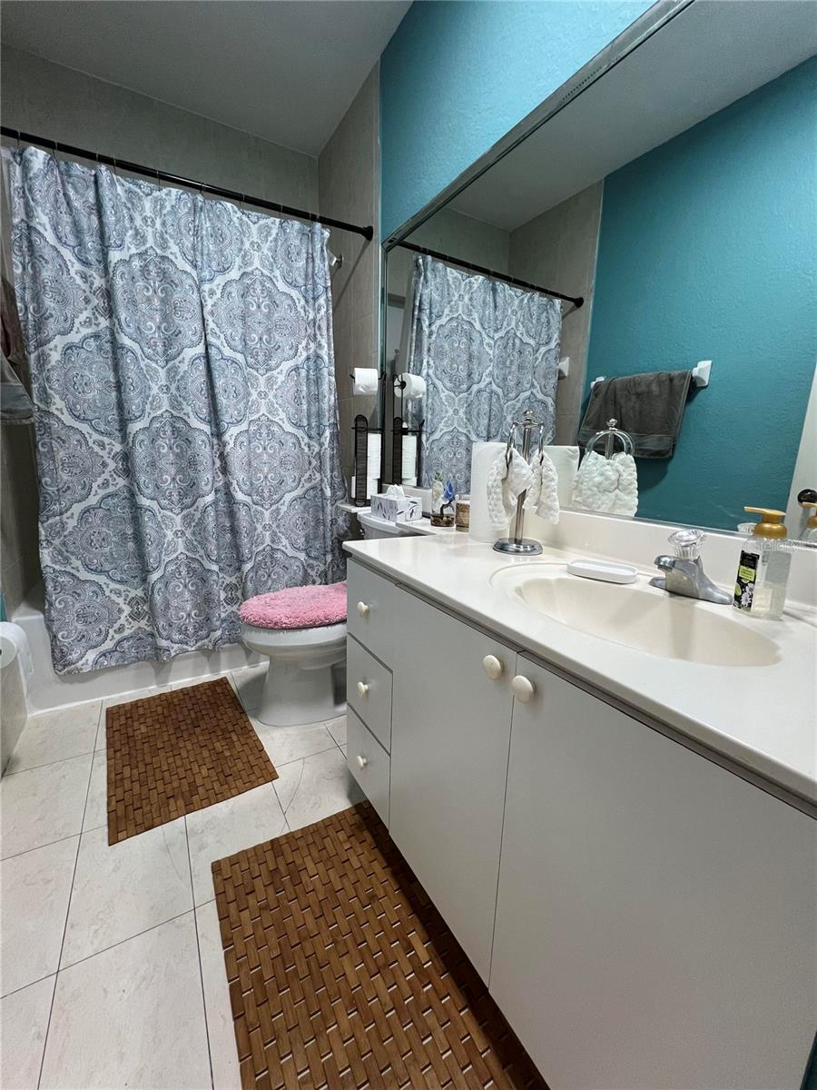 Image 10 of 14 For 715 12th Terrace
