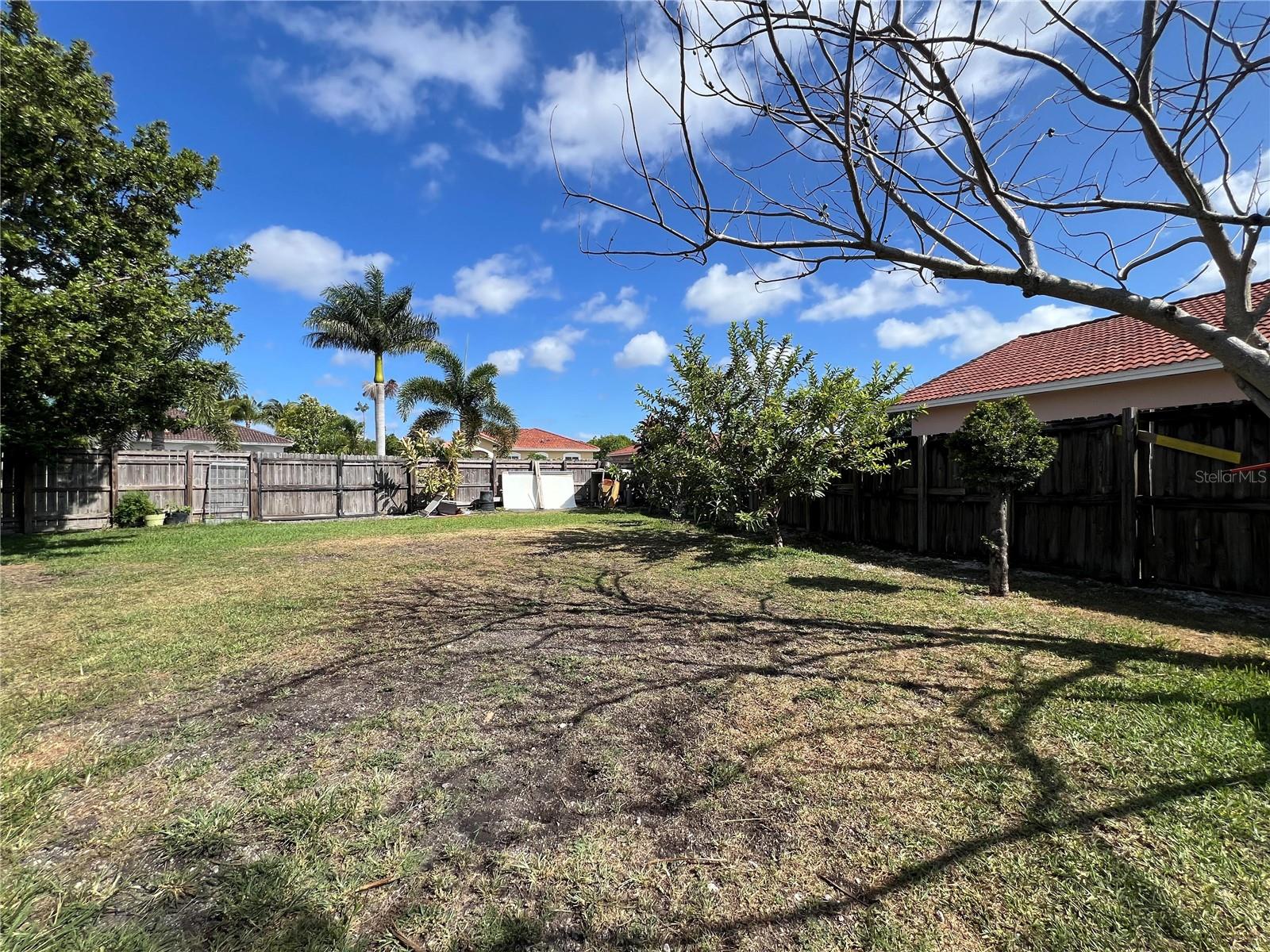 Image 12 of 14 For 715 12th Terrace