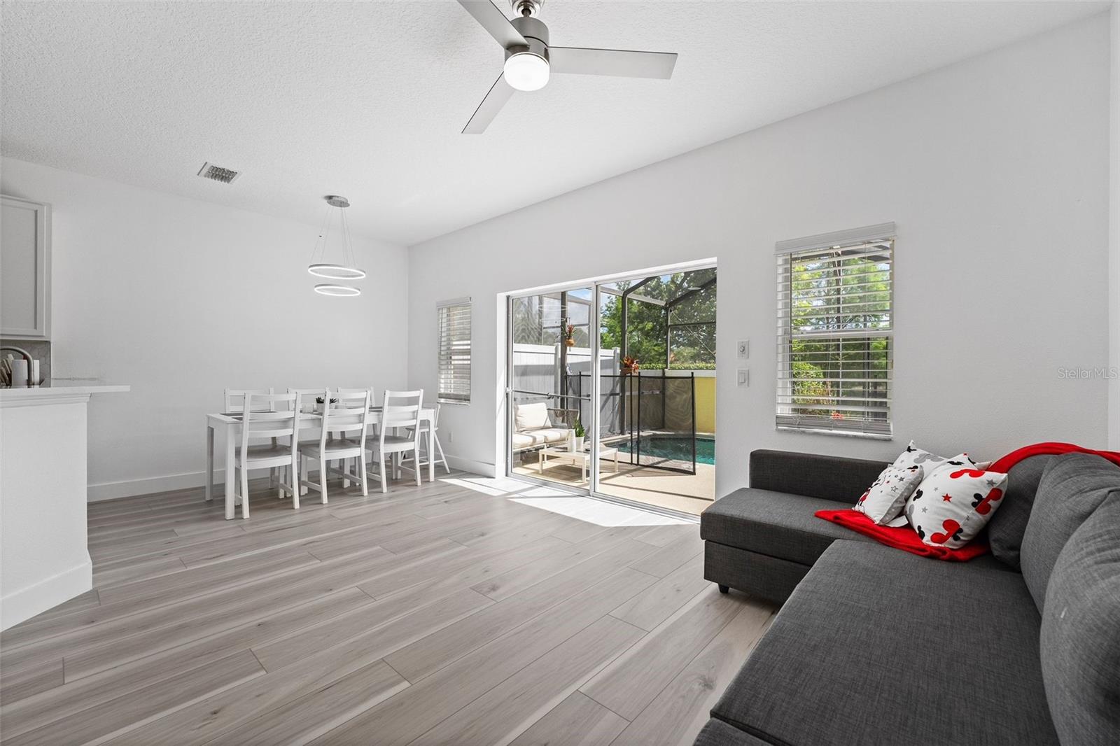 Image 6 of 26 For 3045 Yellow Lantana Lane