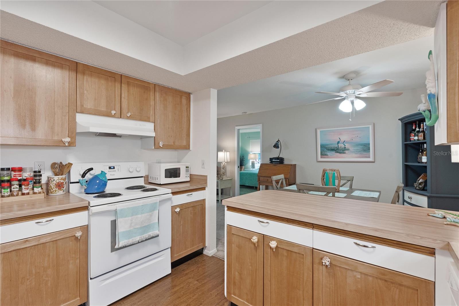 Image 23 of 36 For 6108 Penny Lane 0