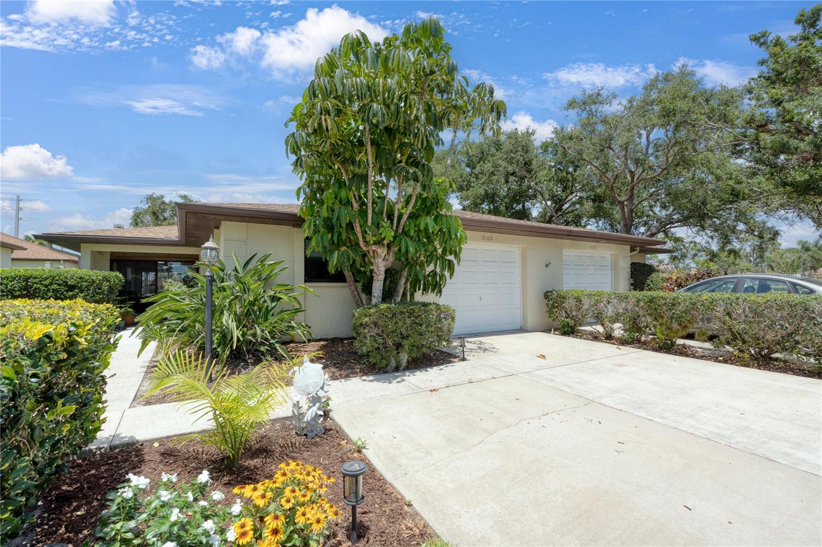 Image 3 of 36 For 6108 Penny Lane 0