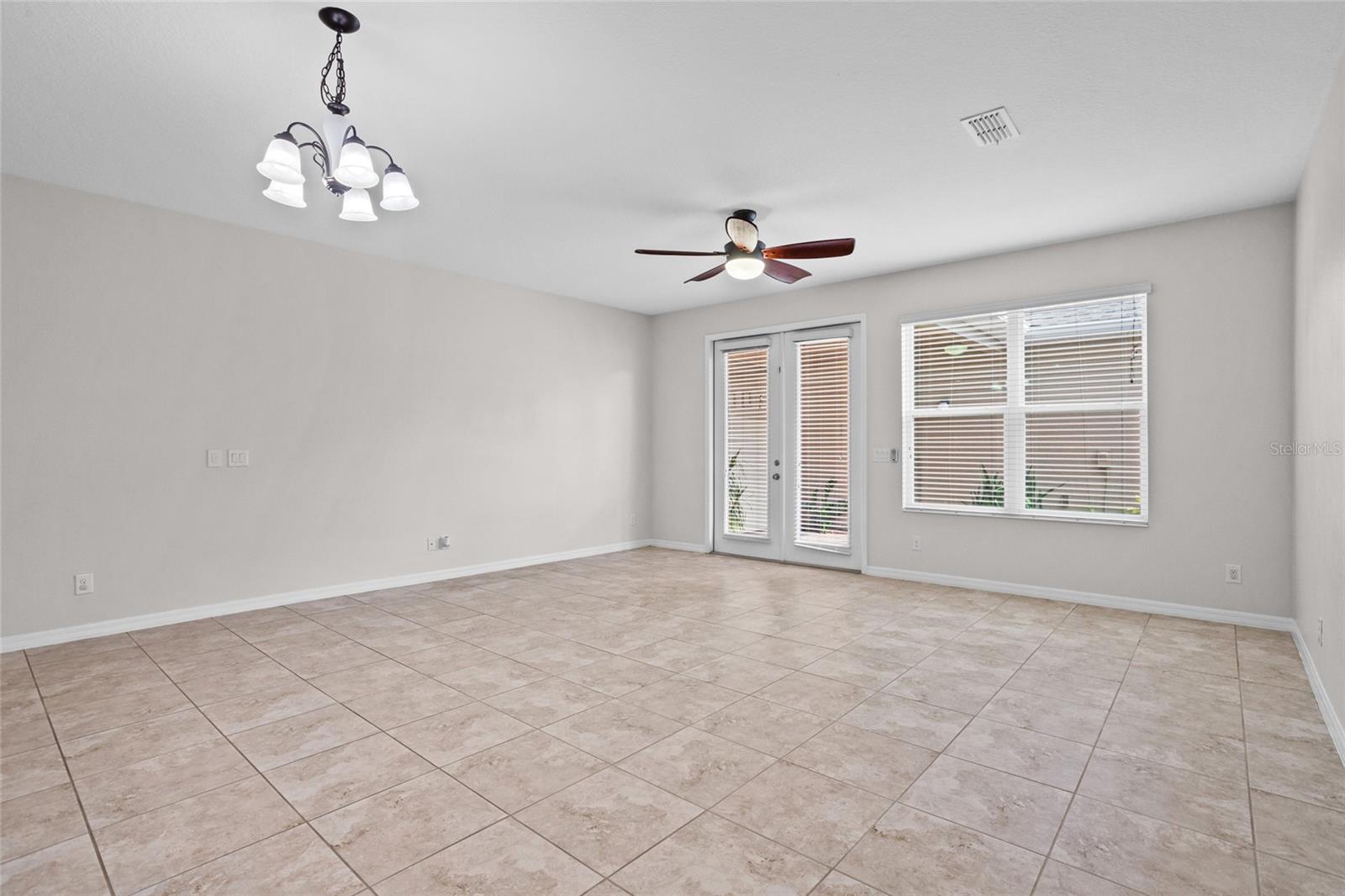 Image 12 of 33 For 15651 Kinnow Mandarin Lane