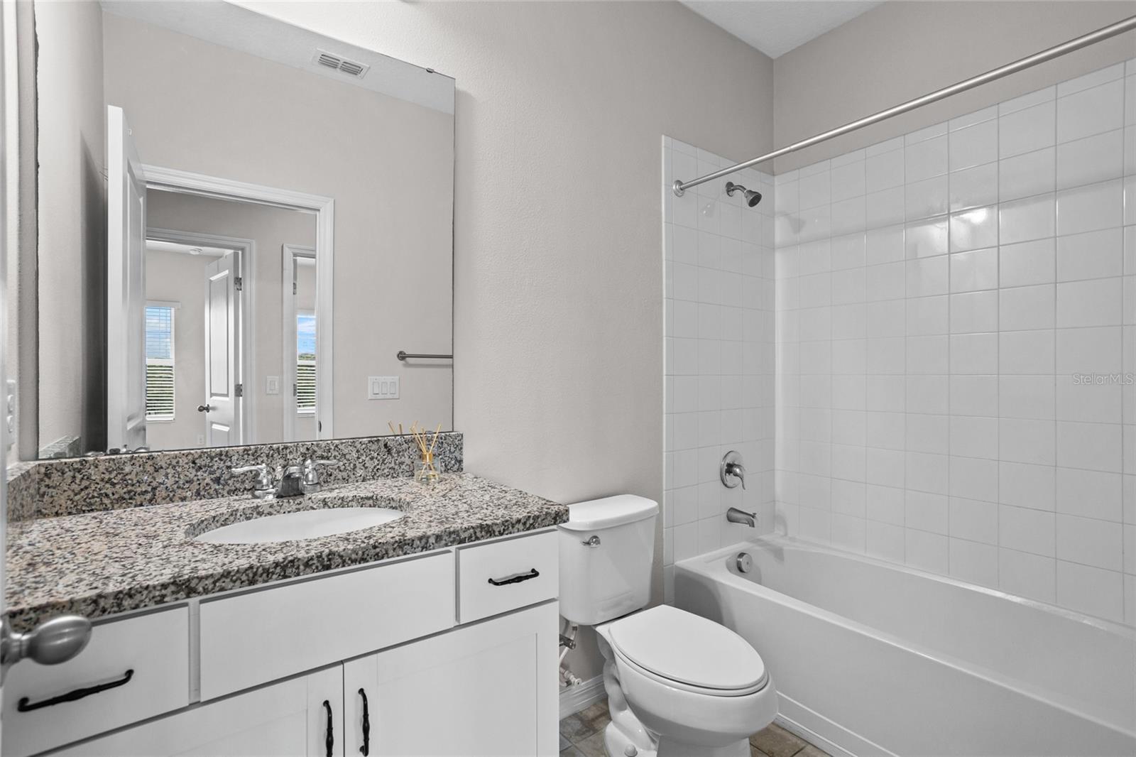 Image 17 of 33 For 15651 Kinnow Mandarin Lane