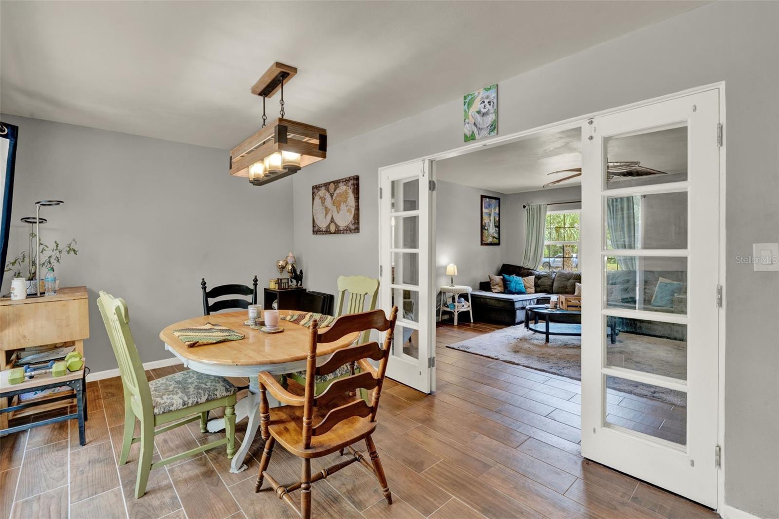 Image 15 of 40 For 474 Overstreet Avenue
