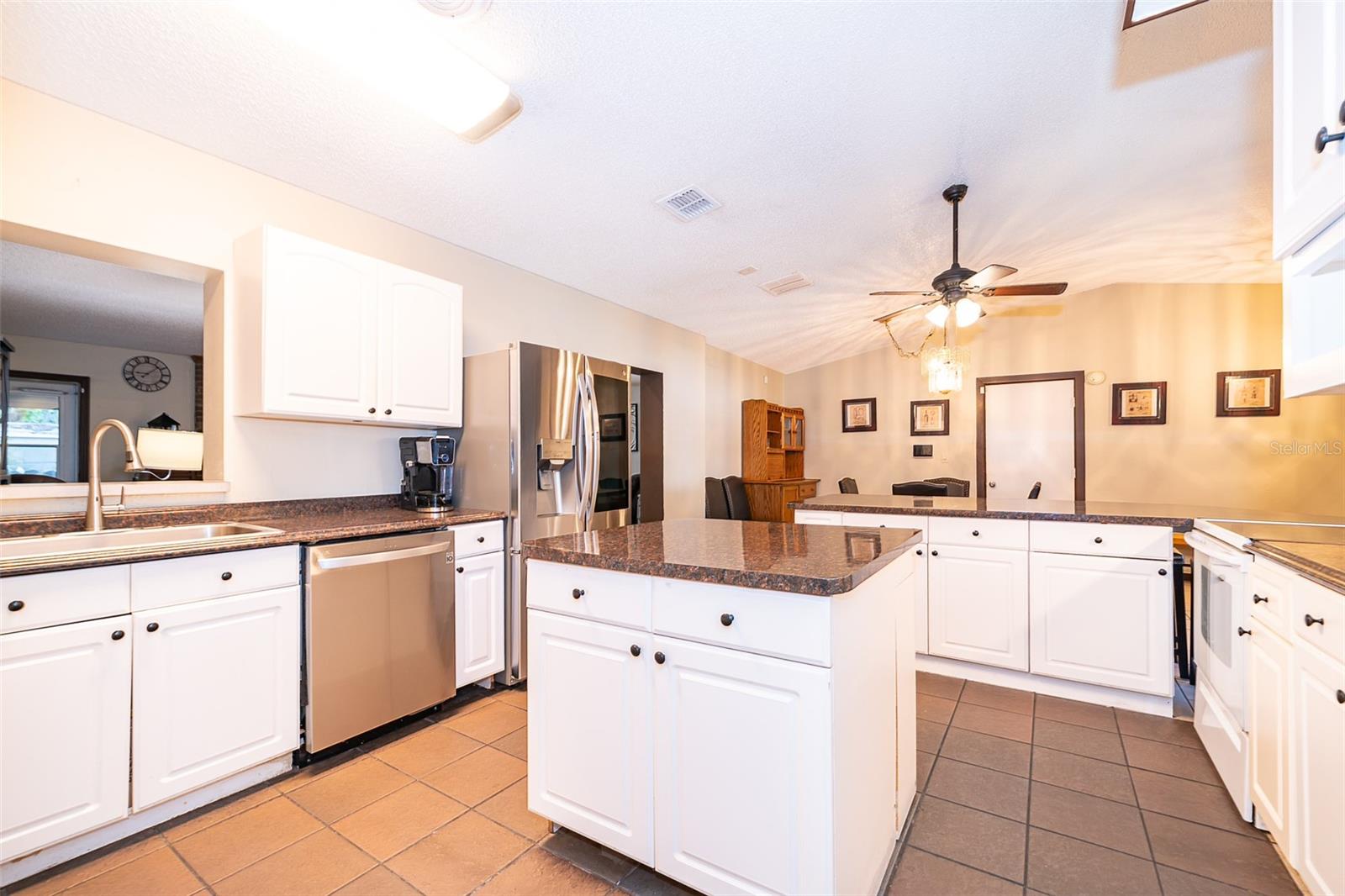 Image 10 of 31 For 3049 Condel Drive