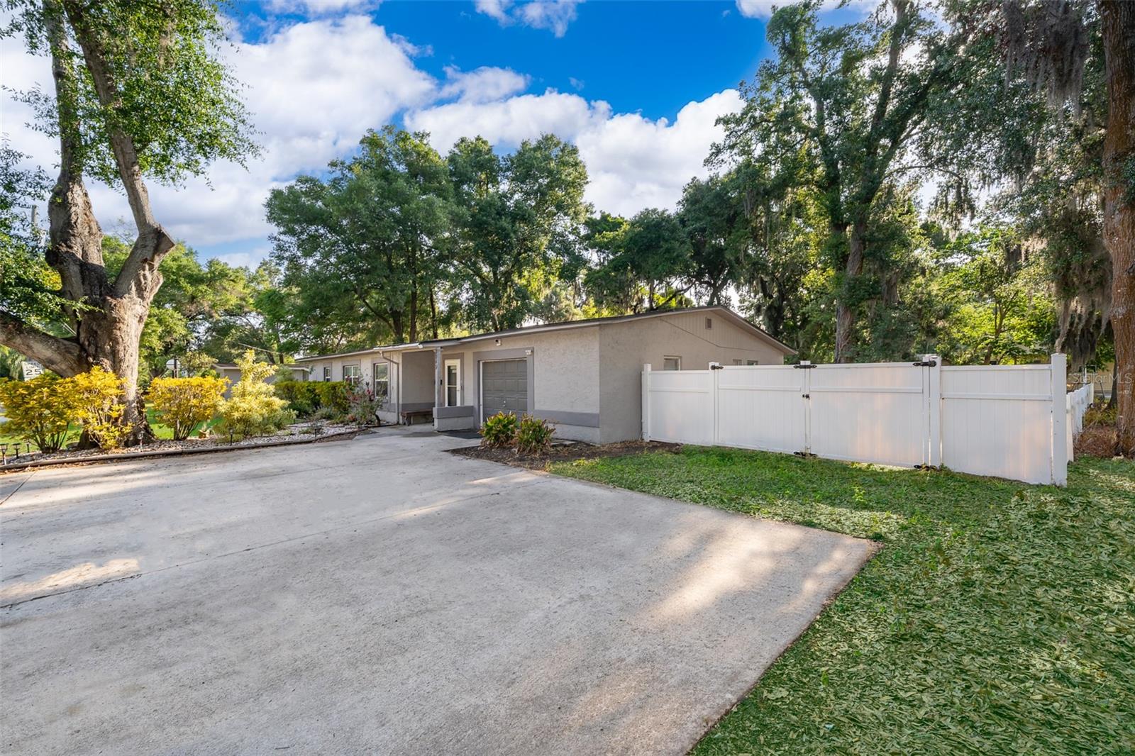 Image 2 of 31 For 3049 Condel Drive