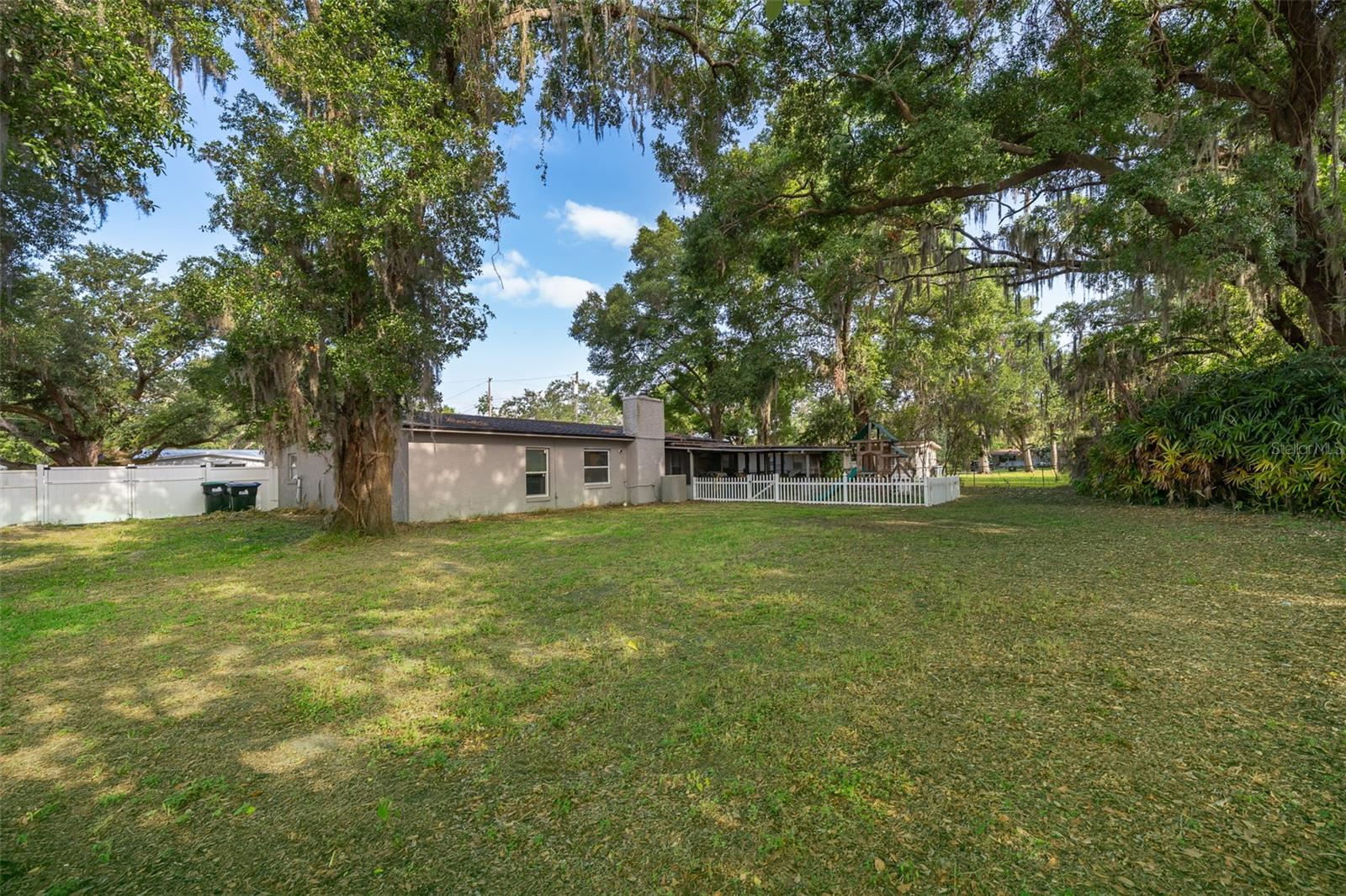 Image 28 of 31 For 3049 Condel Drive
