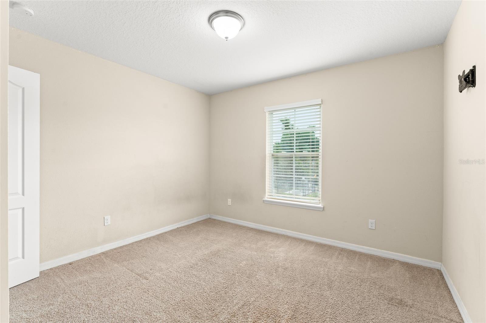 Image 25 of 33 For 1774 Peterson Place