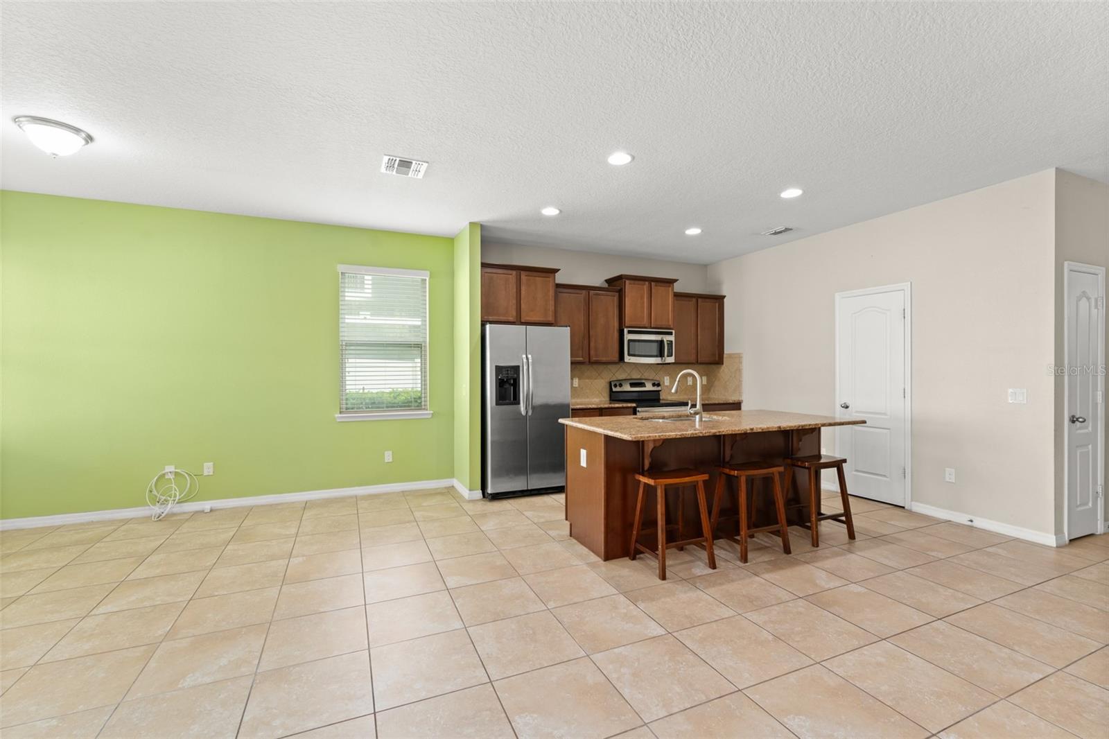 Image 9 of 33 For 1774 Peterson Place
