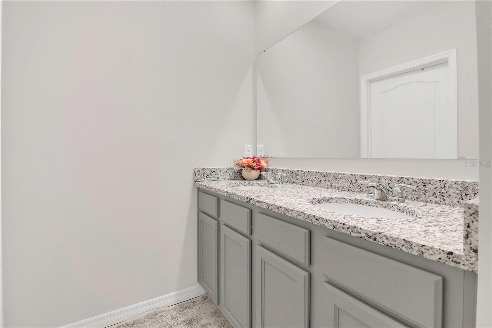 Image 21 of 28 For 1541 Tali Lane